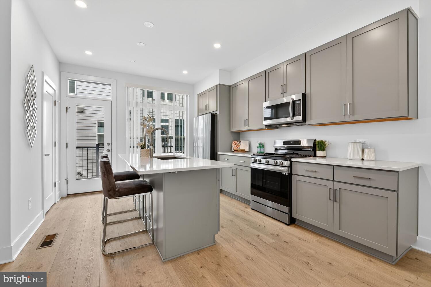 TYSONS RIDGE - Residential