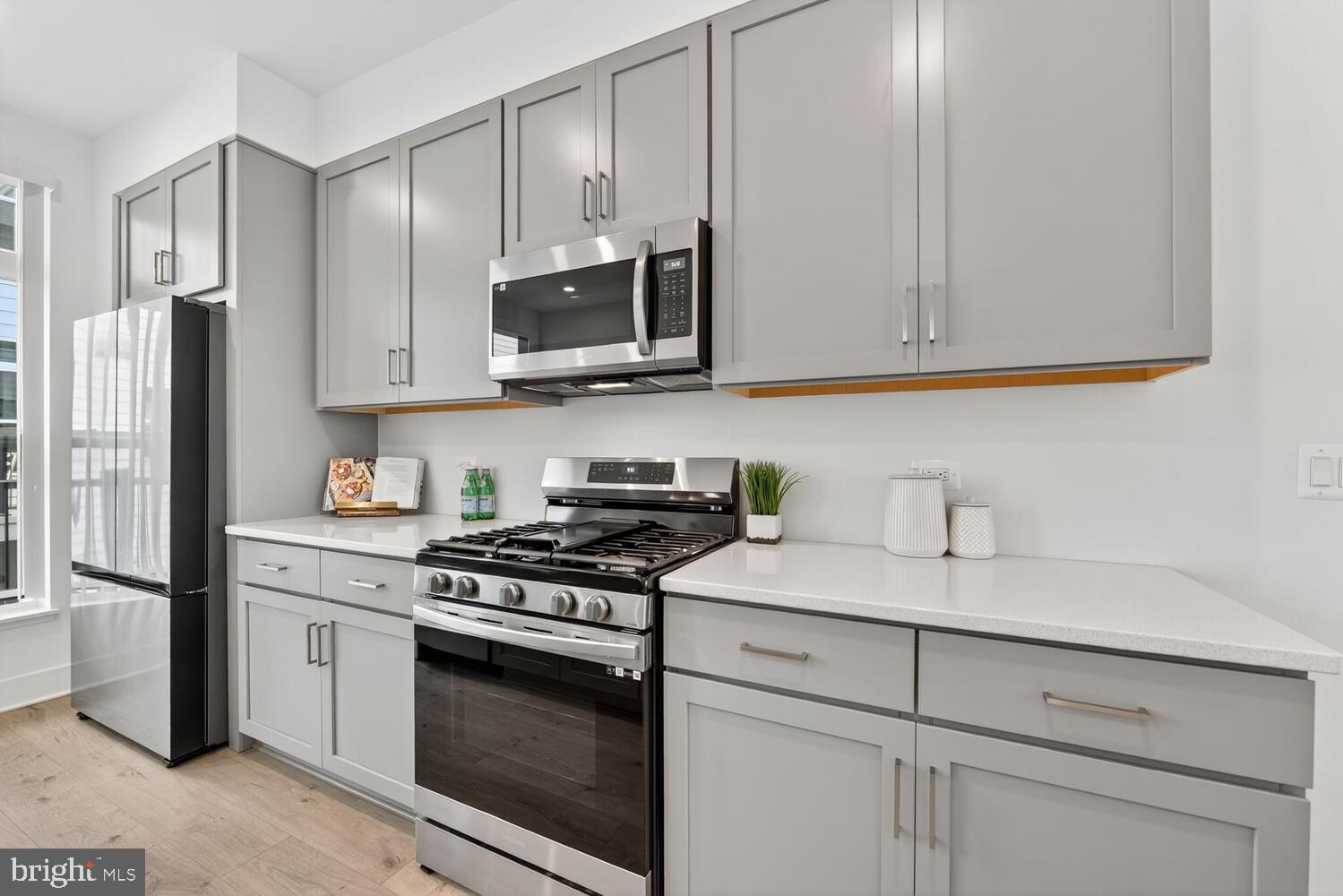 TYSONS RIDGE - Residential