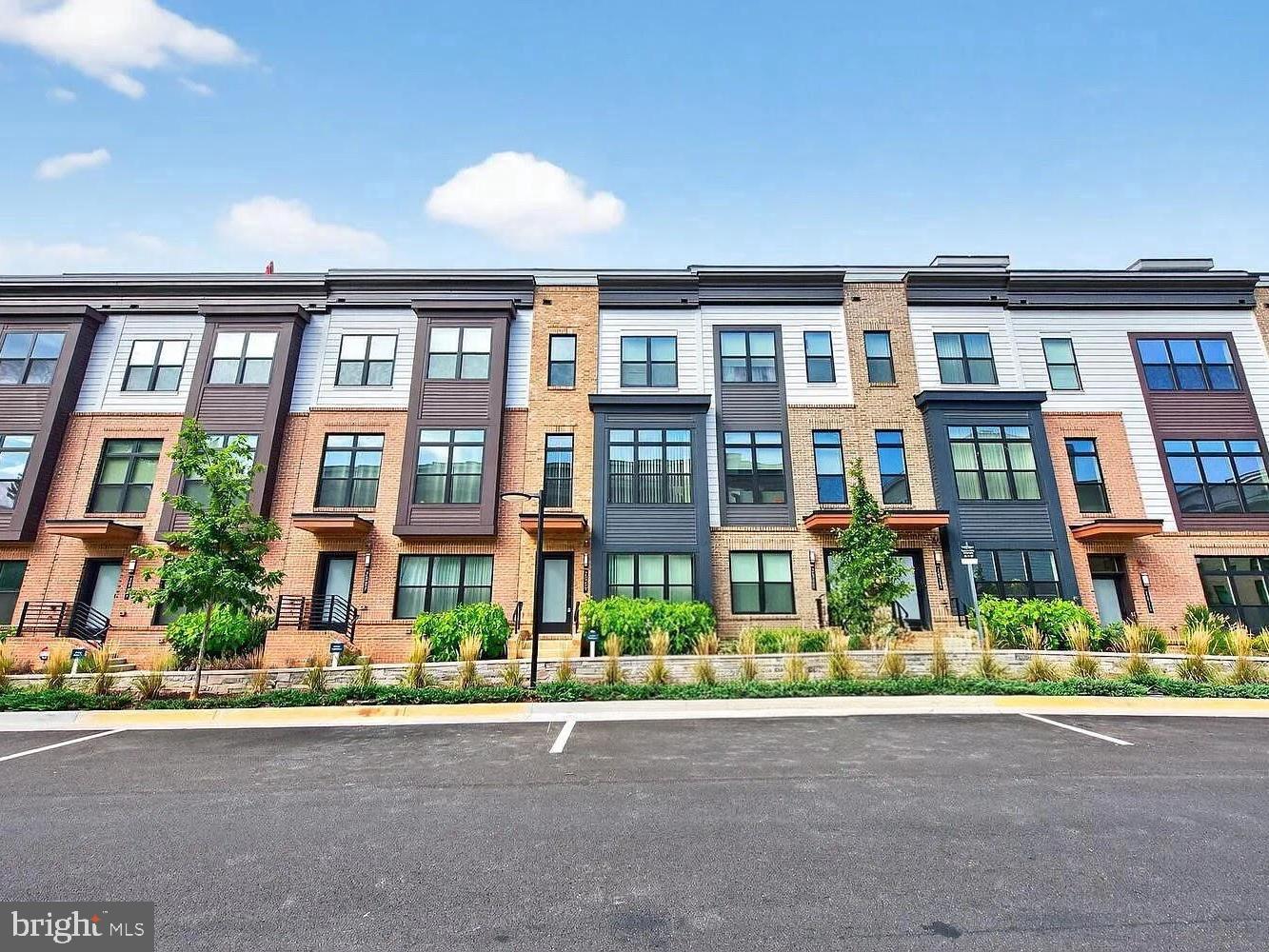 TYSONS RIDGE - Residential