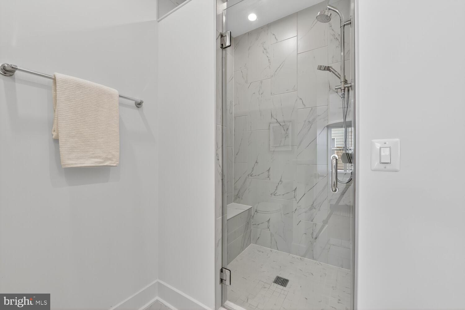 TYSONS RIDGE - Residential