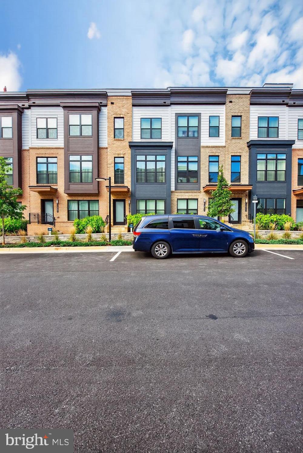 TYSONS RIDGE - Residential