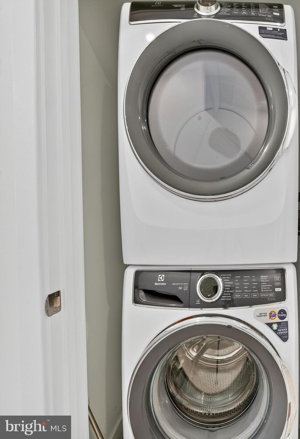 TYSONS RIDGE - Residential