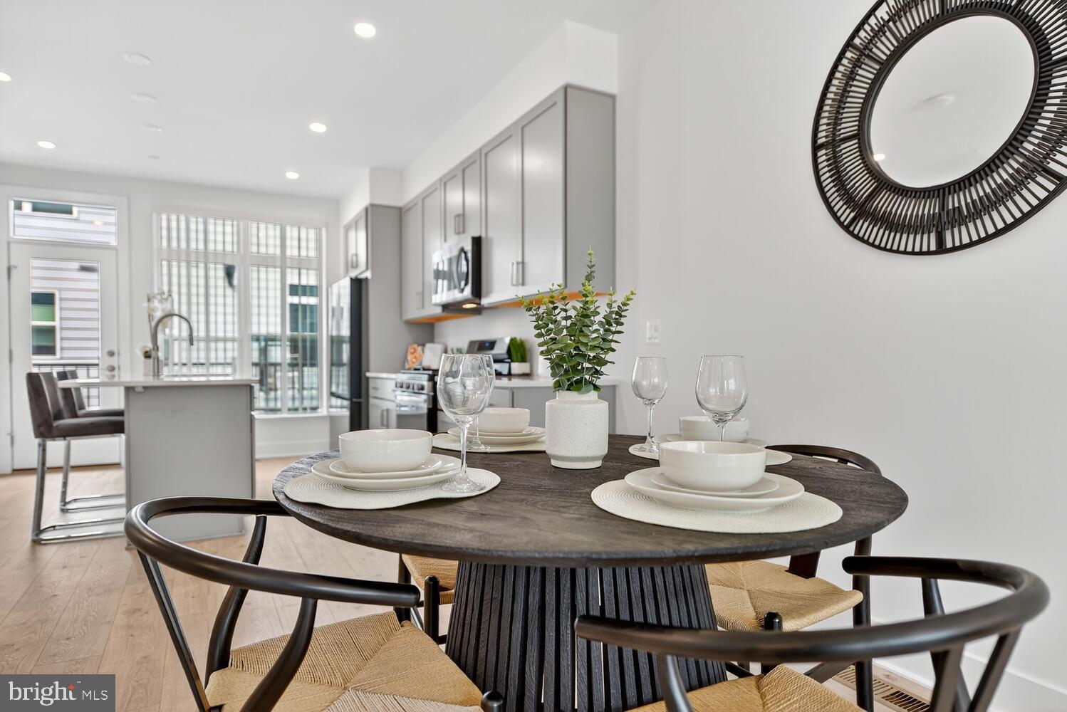 TYSONS RIDGE - Residential