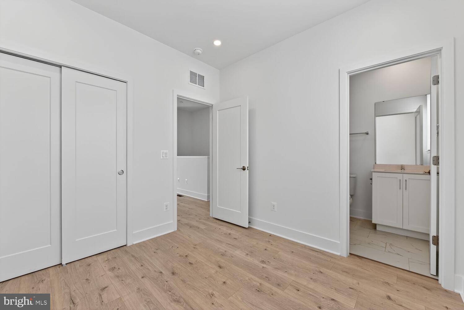 TYSONS RIDGE - Residential