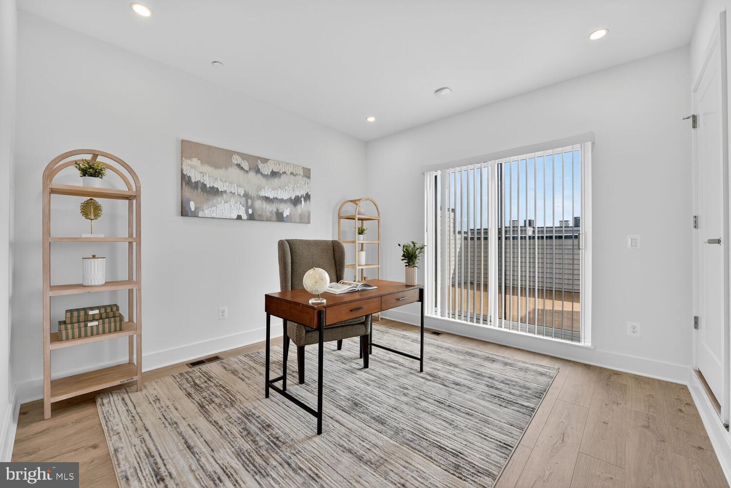 TYSONS RIDGE - Residential