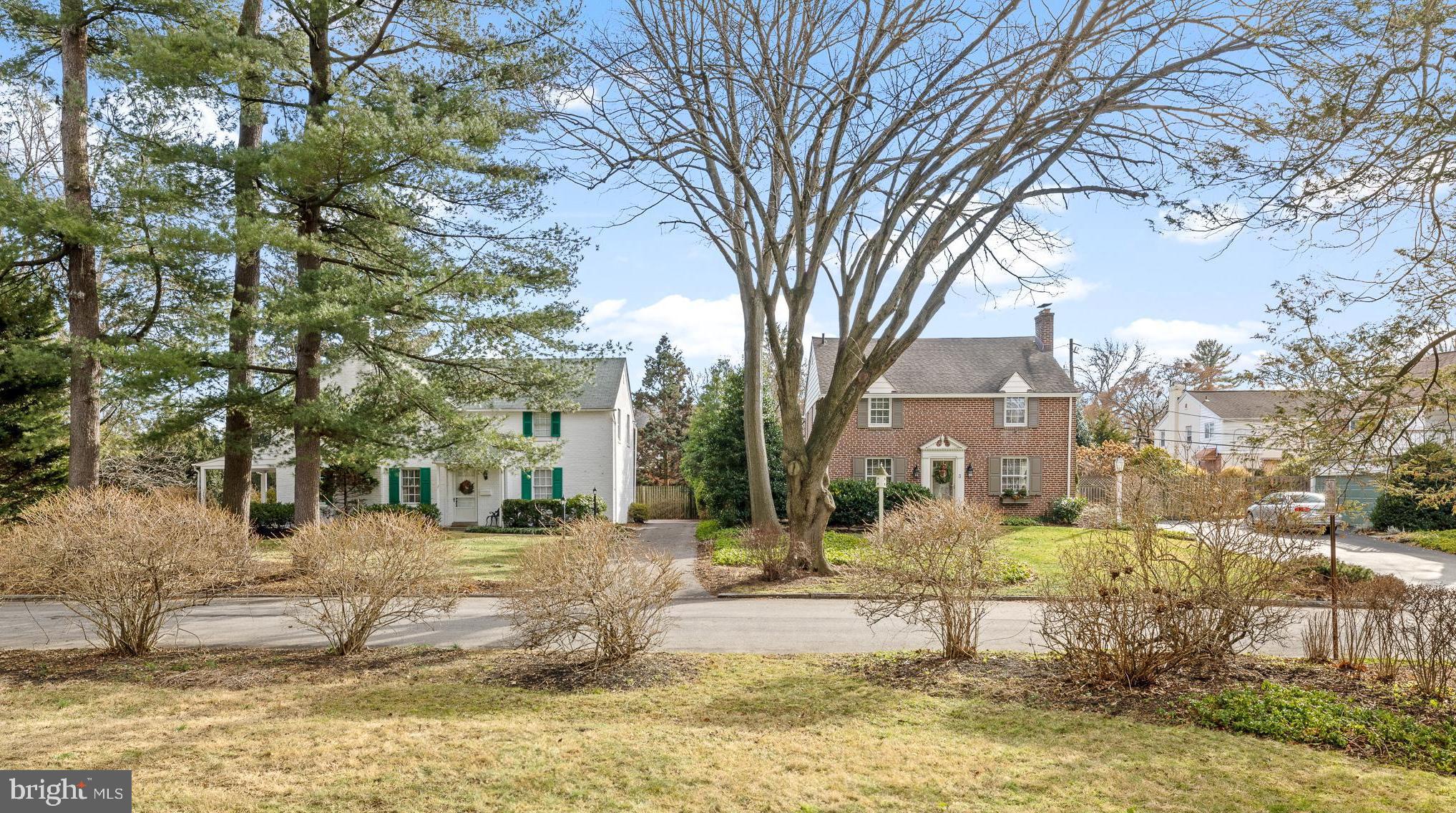 OLD OAKS - Residential