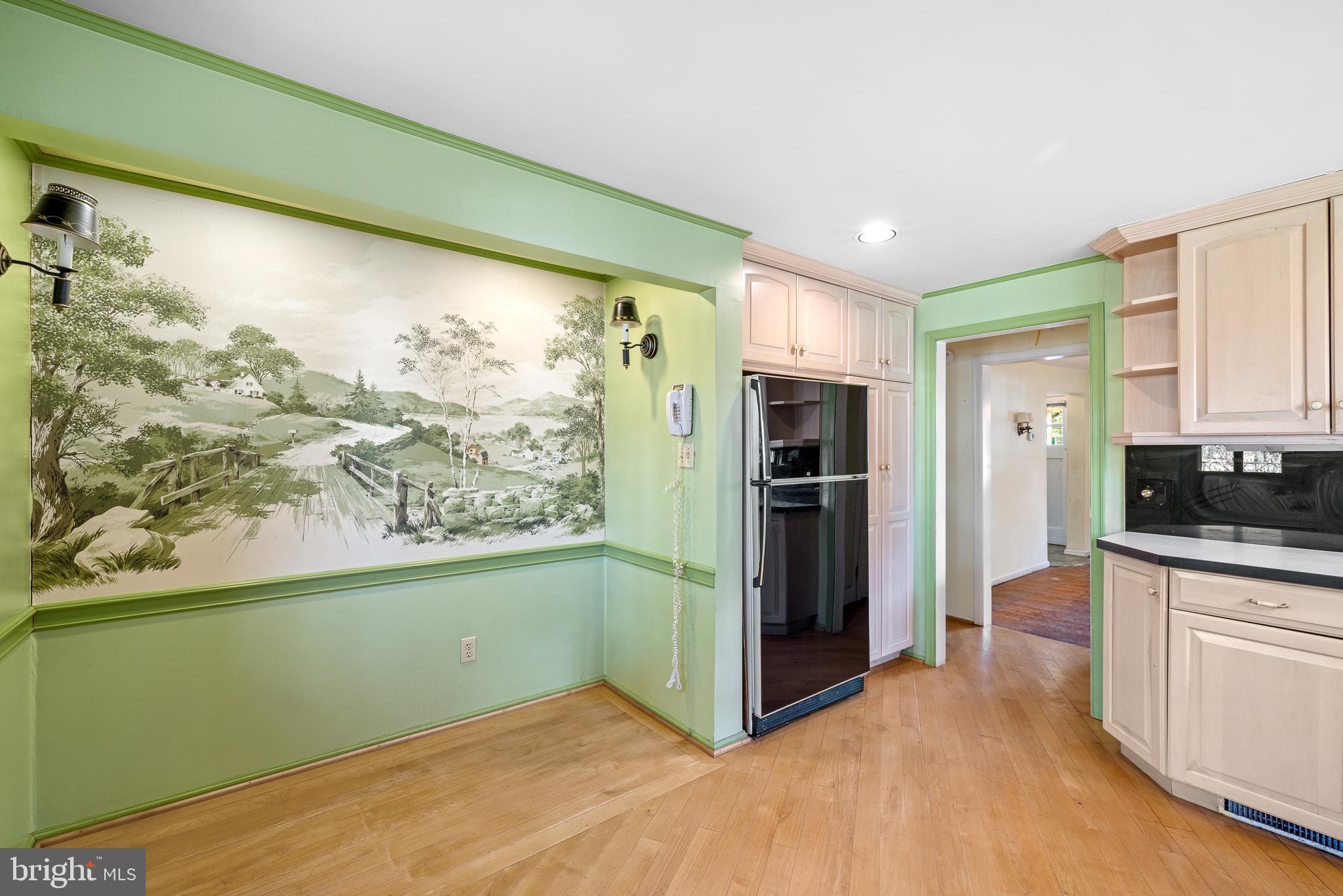 OLD OAKS - Residential