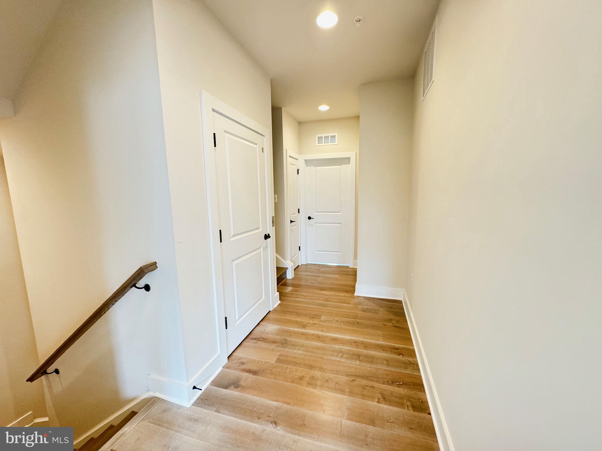 CROWN FARM - Residential