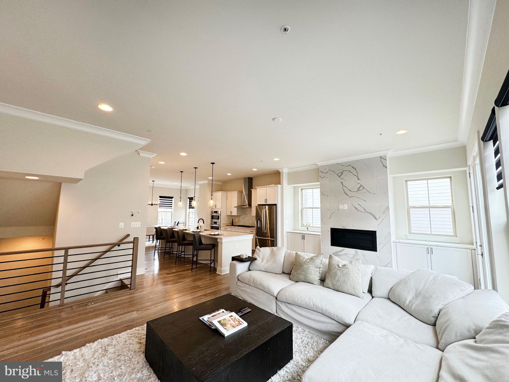 CROWN FARM - Residential