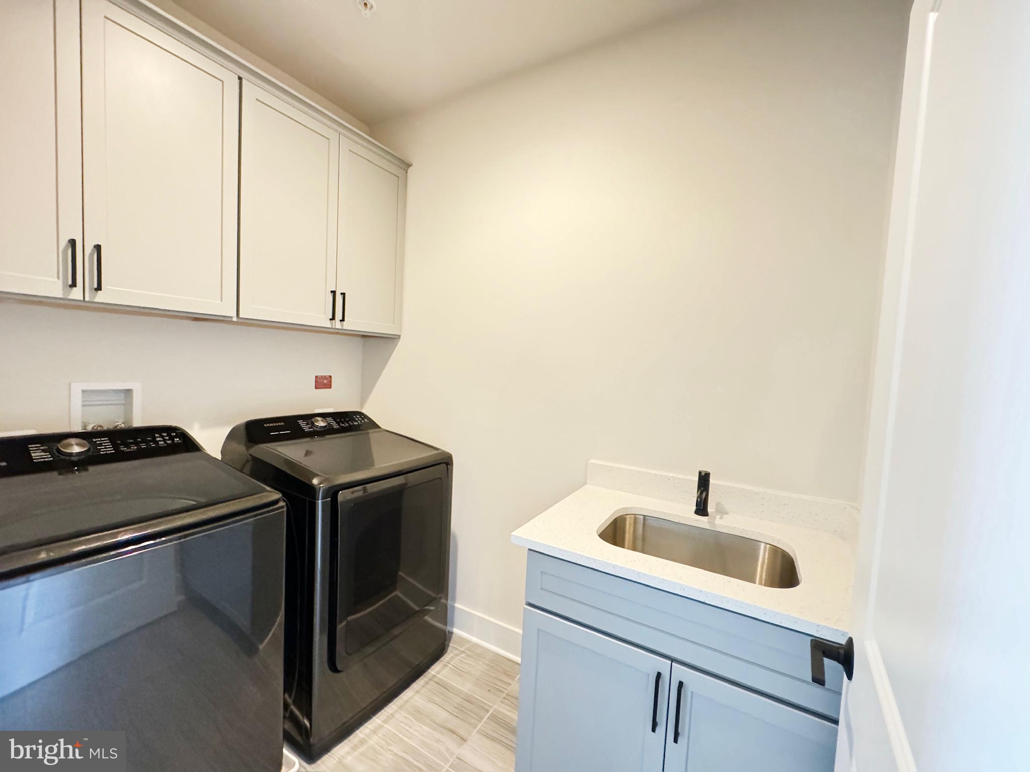 CROWN FARM - Residential