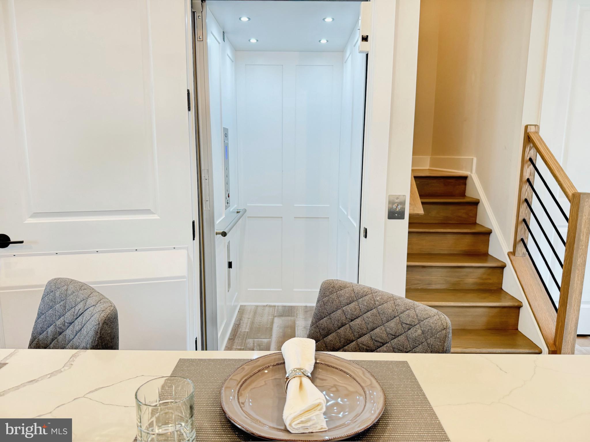 CROWN FARM - Residential