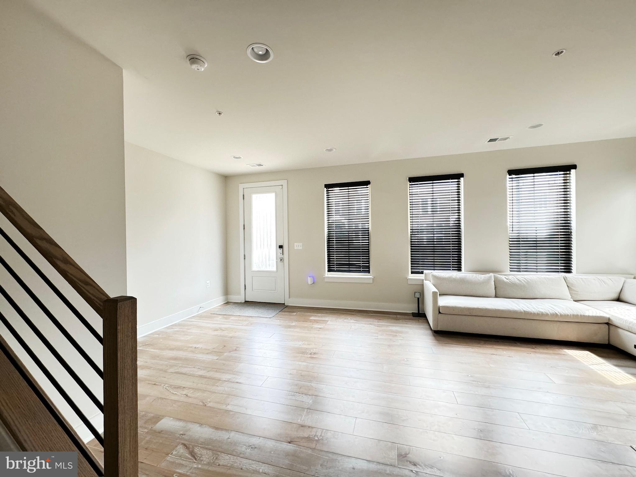 CROWN FARM - Residential