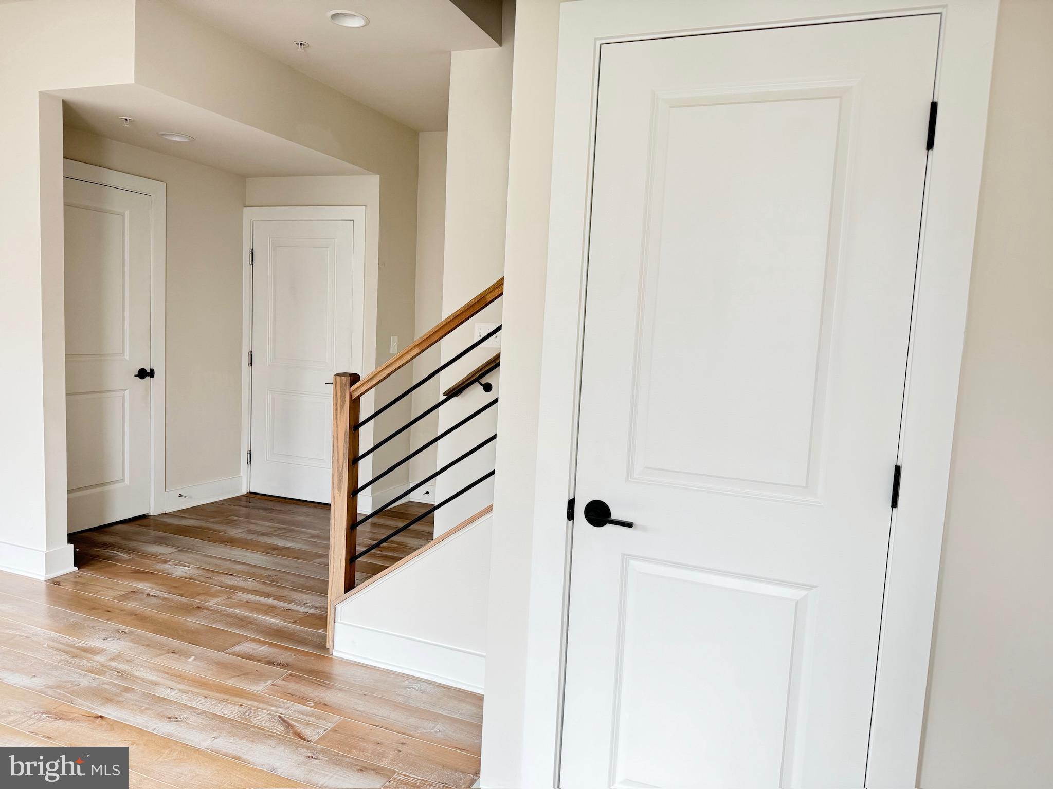 CROWN FARM - Residential