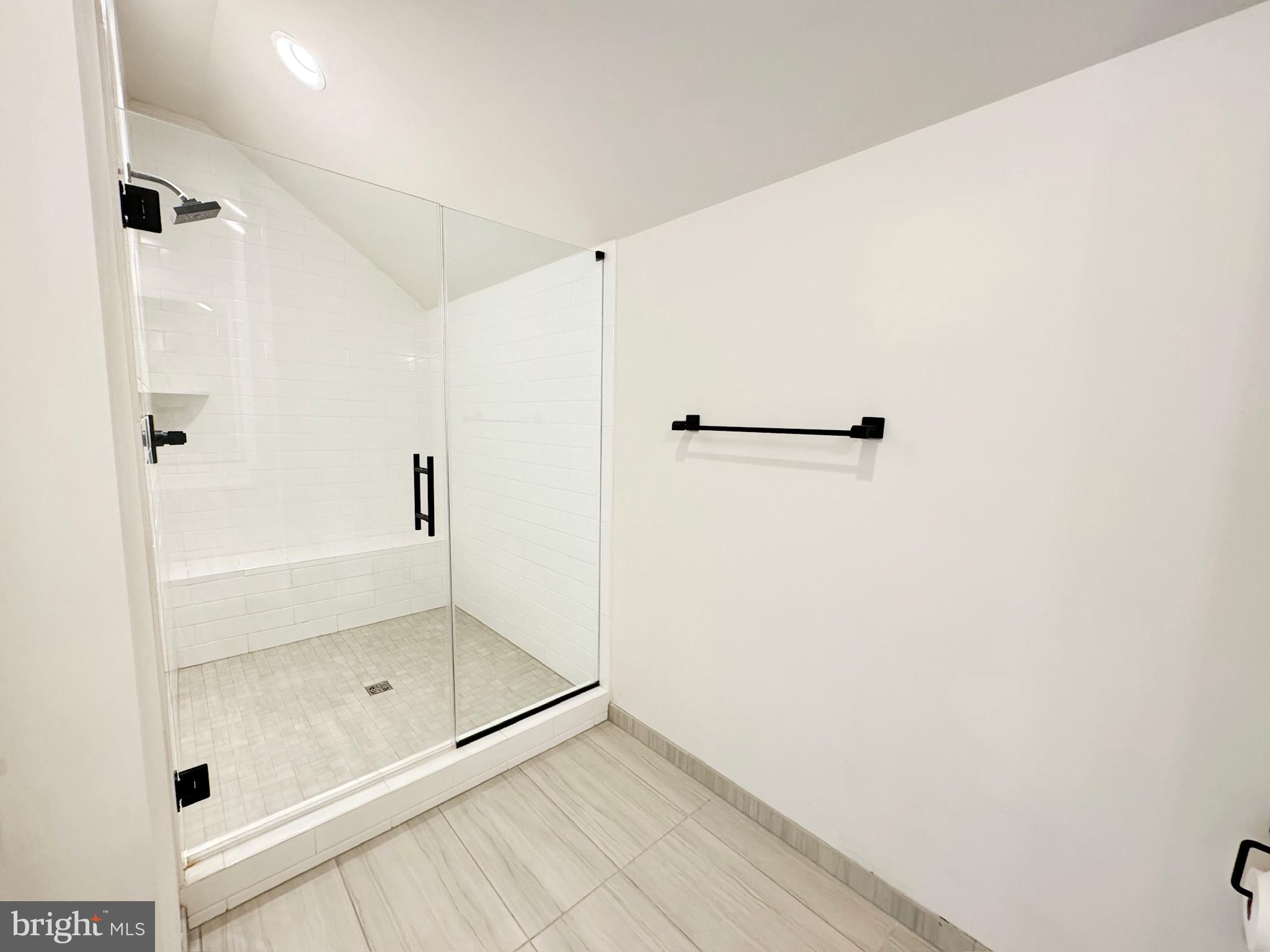 CROWN FARM - Residential