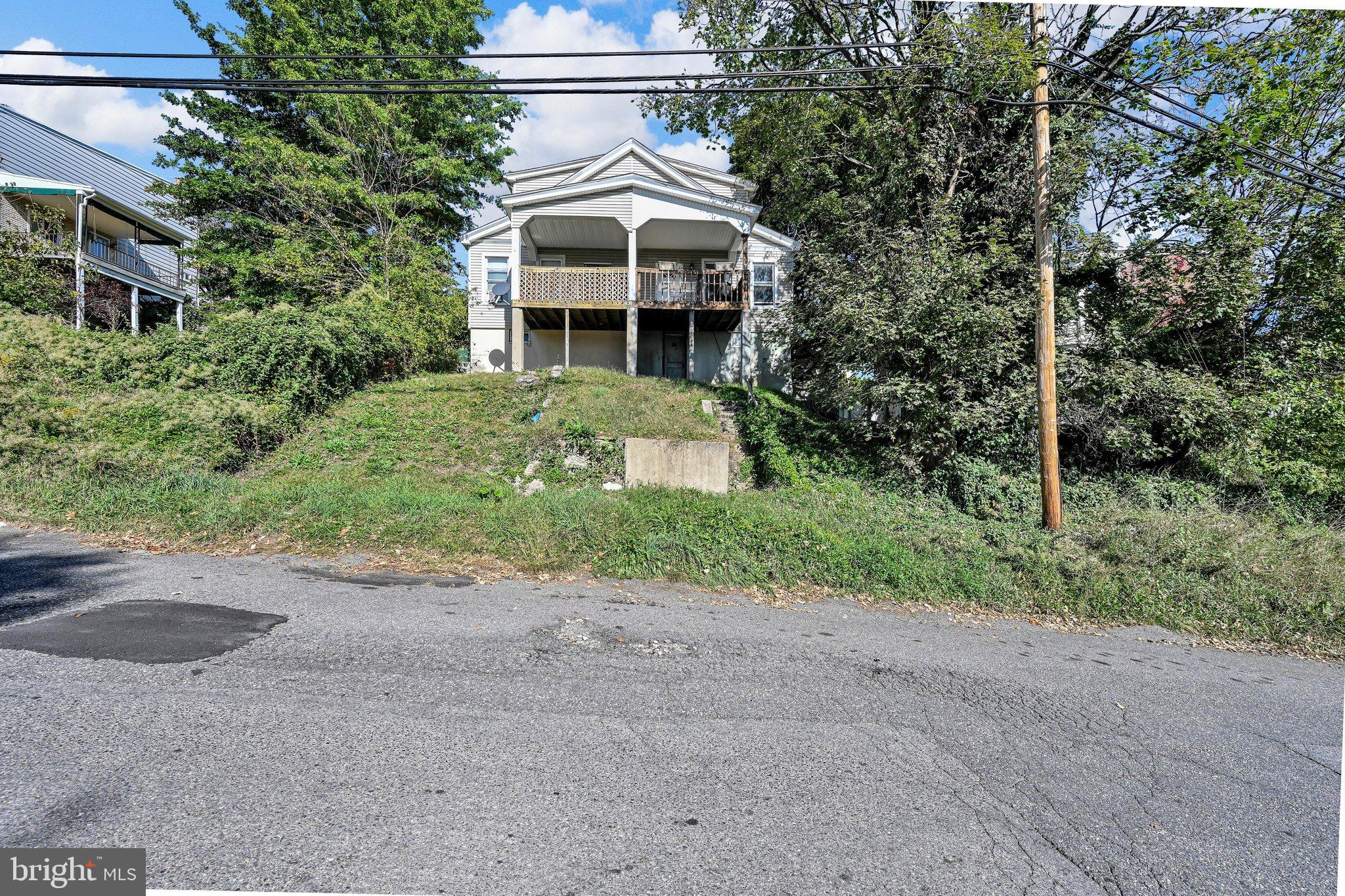 301 S SPRING GARDEN STREET