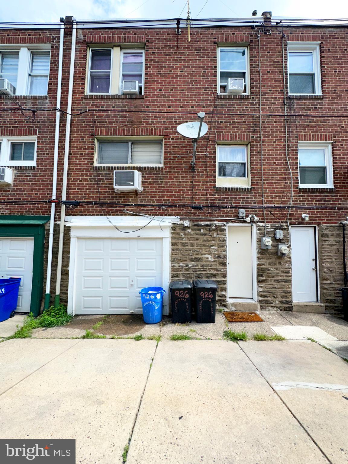 LAWNCREST - Residential