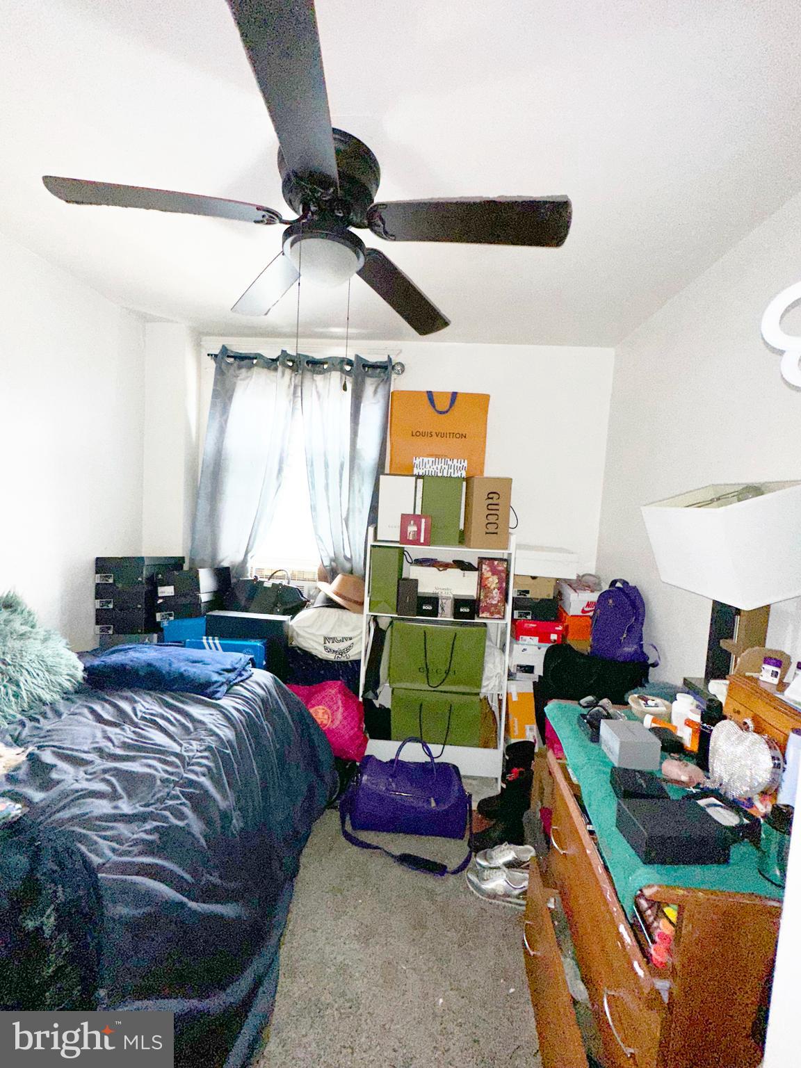 LAWNCREST - Residential