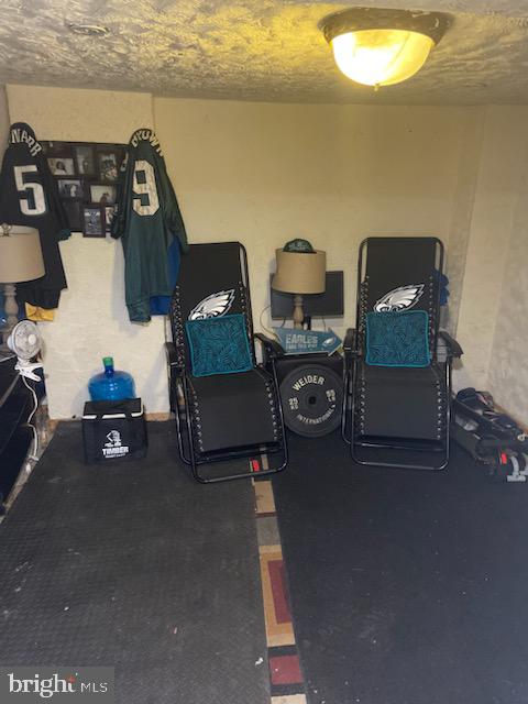 LAWNCREST - Residential