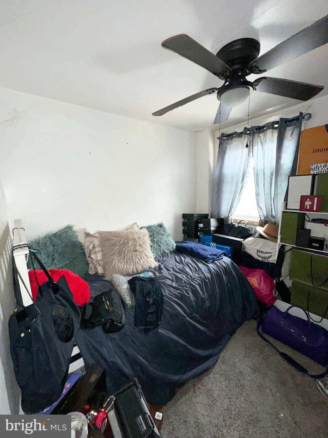 LAWNCREST - Residential