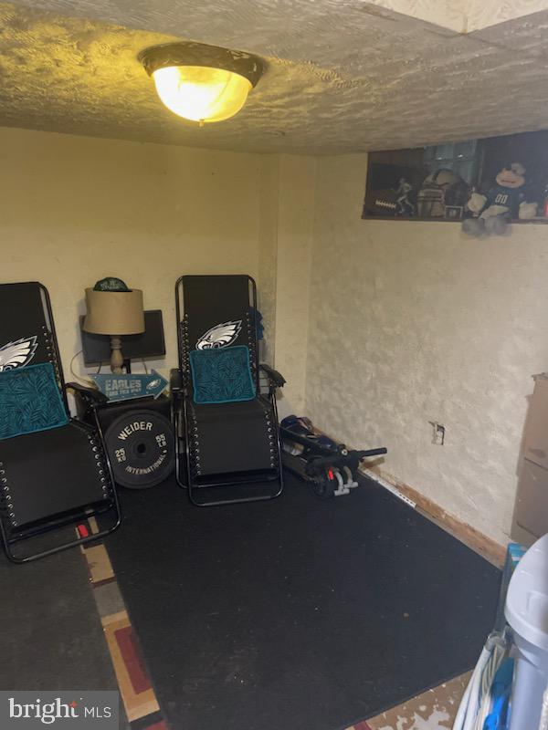 LAWNCREST - Residential