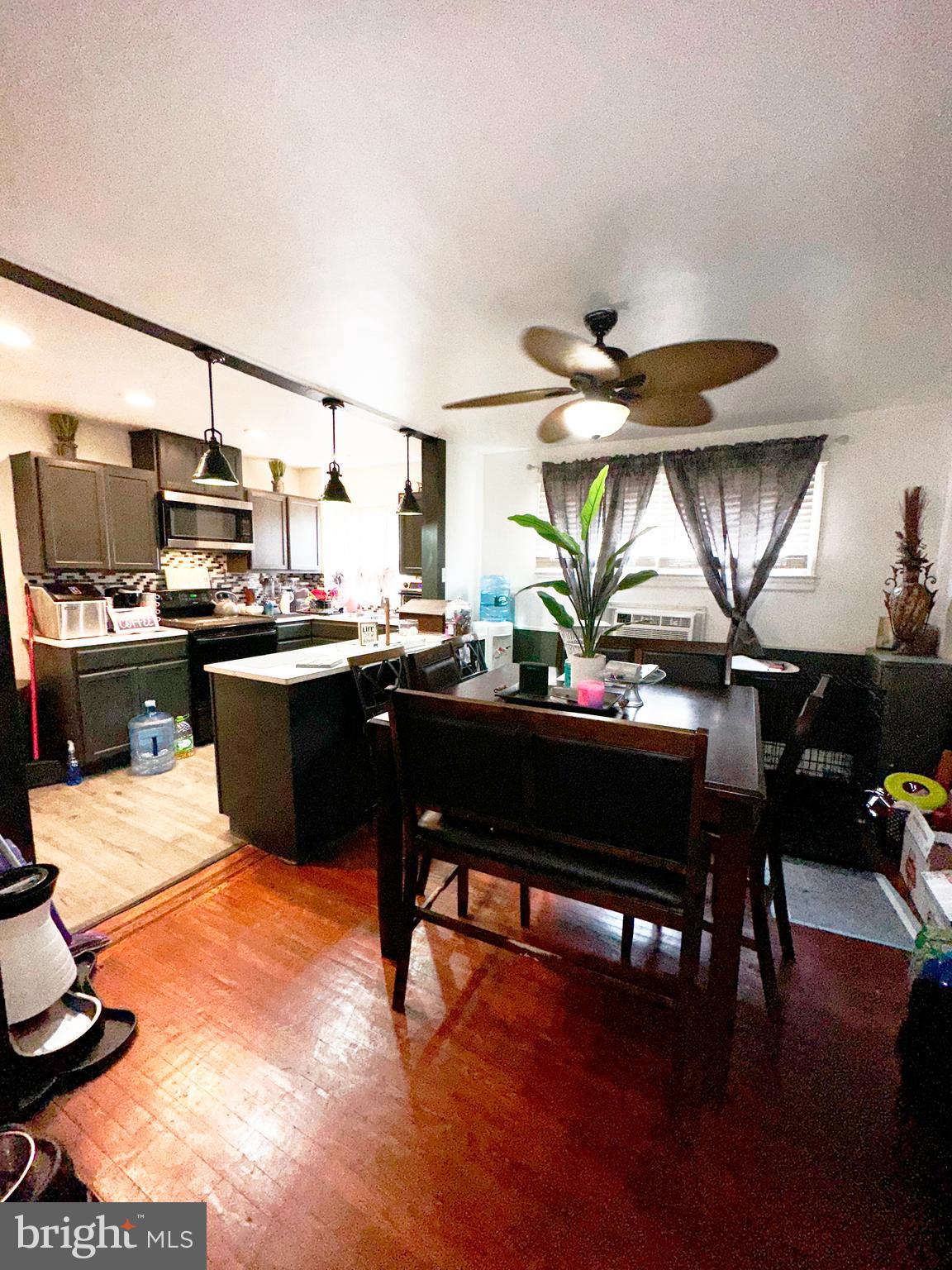 LAWNCREST - Residential