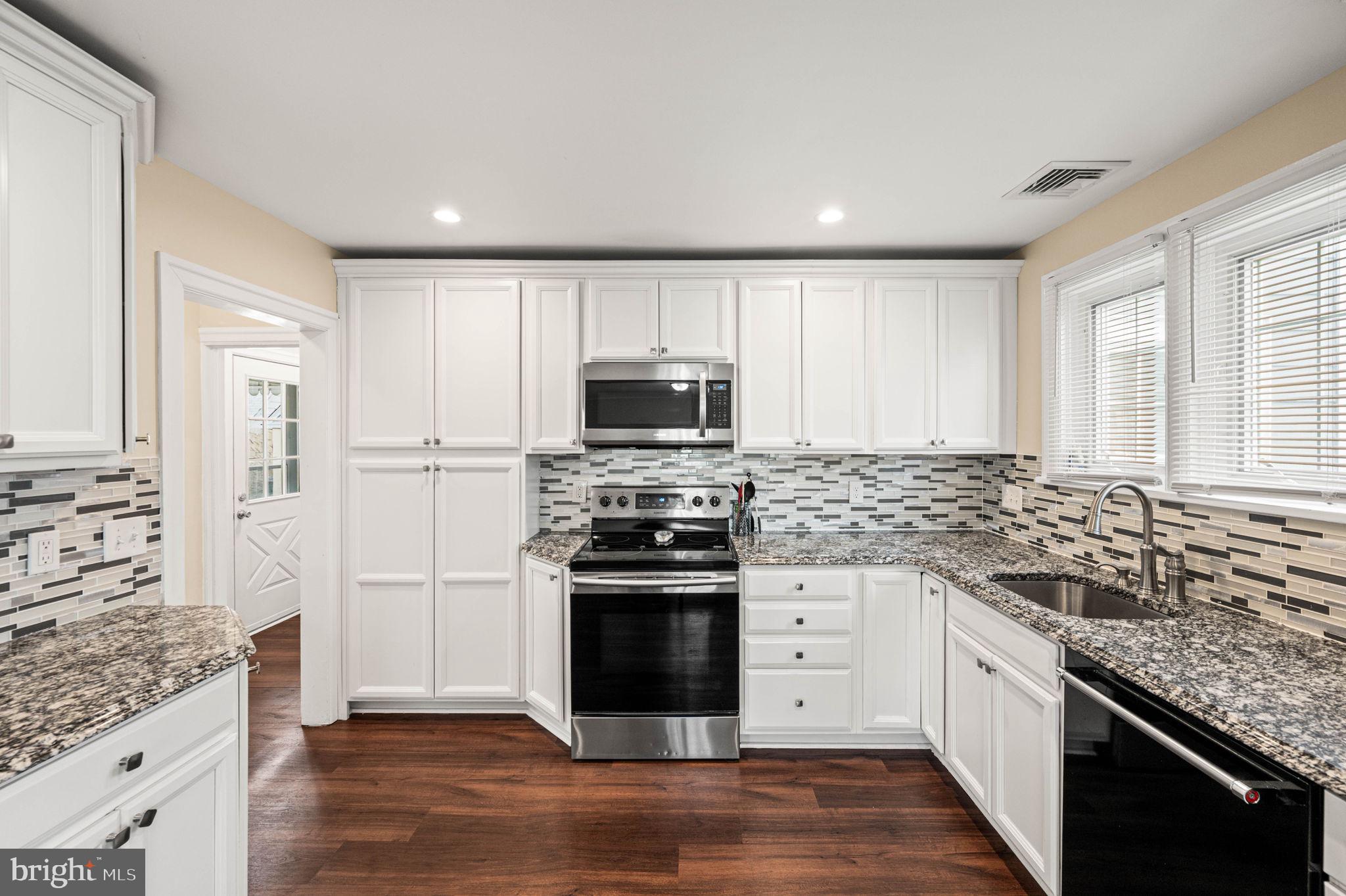 RIDLEY PARK - Residential