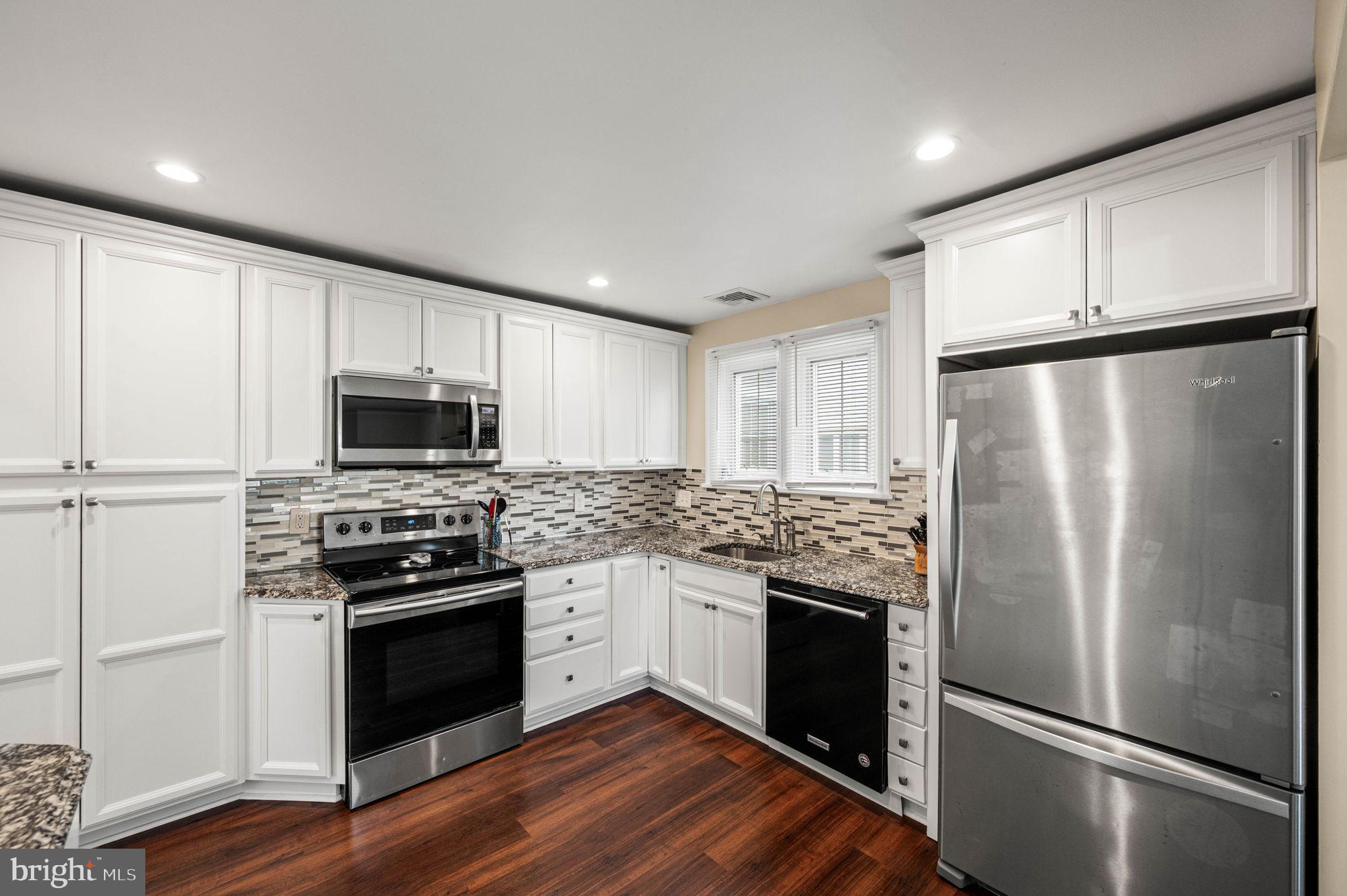 RIDLEY PARK - Residential