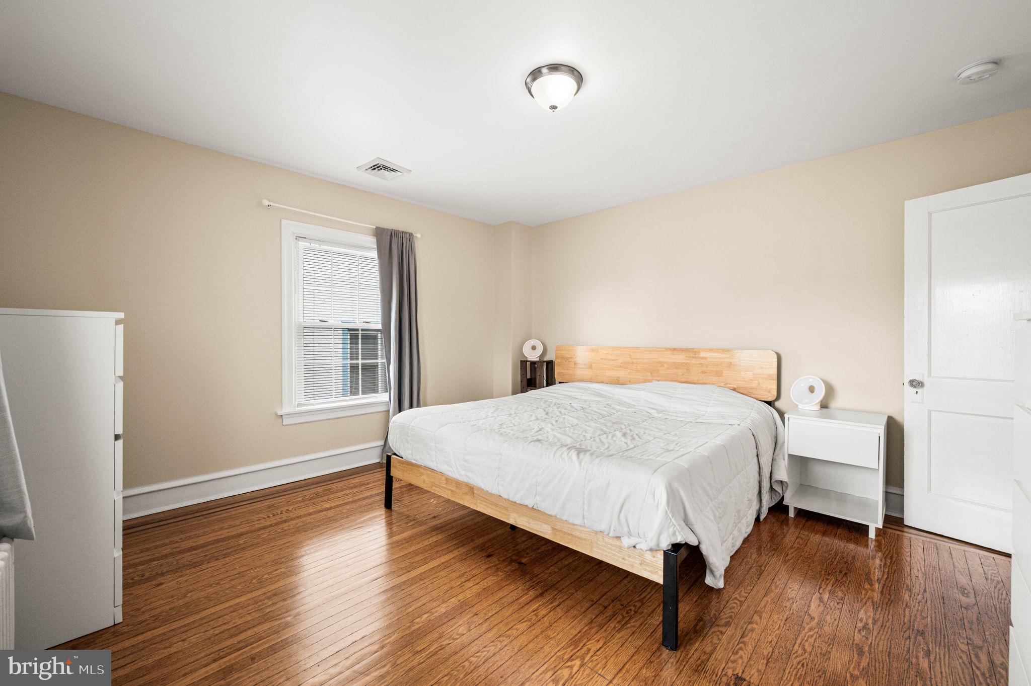 RIDLEY PARK - Residential