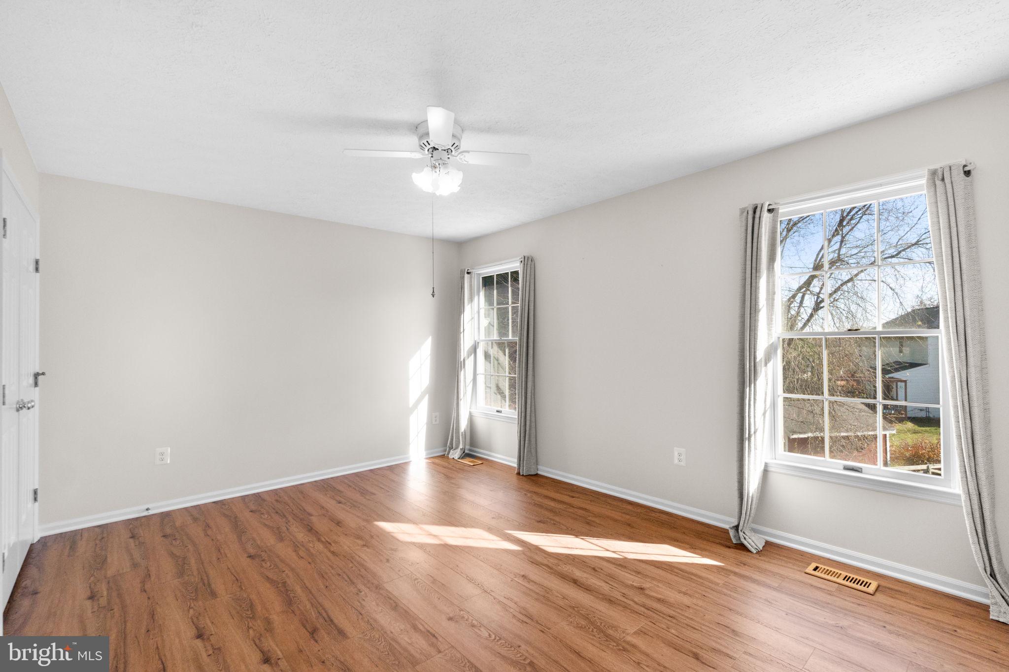 CARROLLTOWNE - Residential