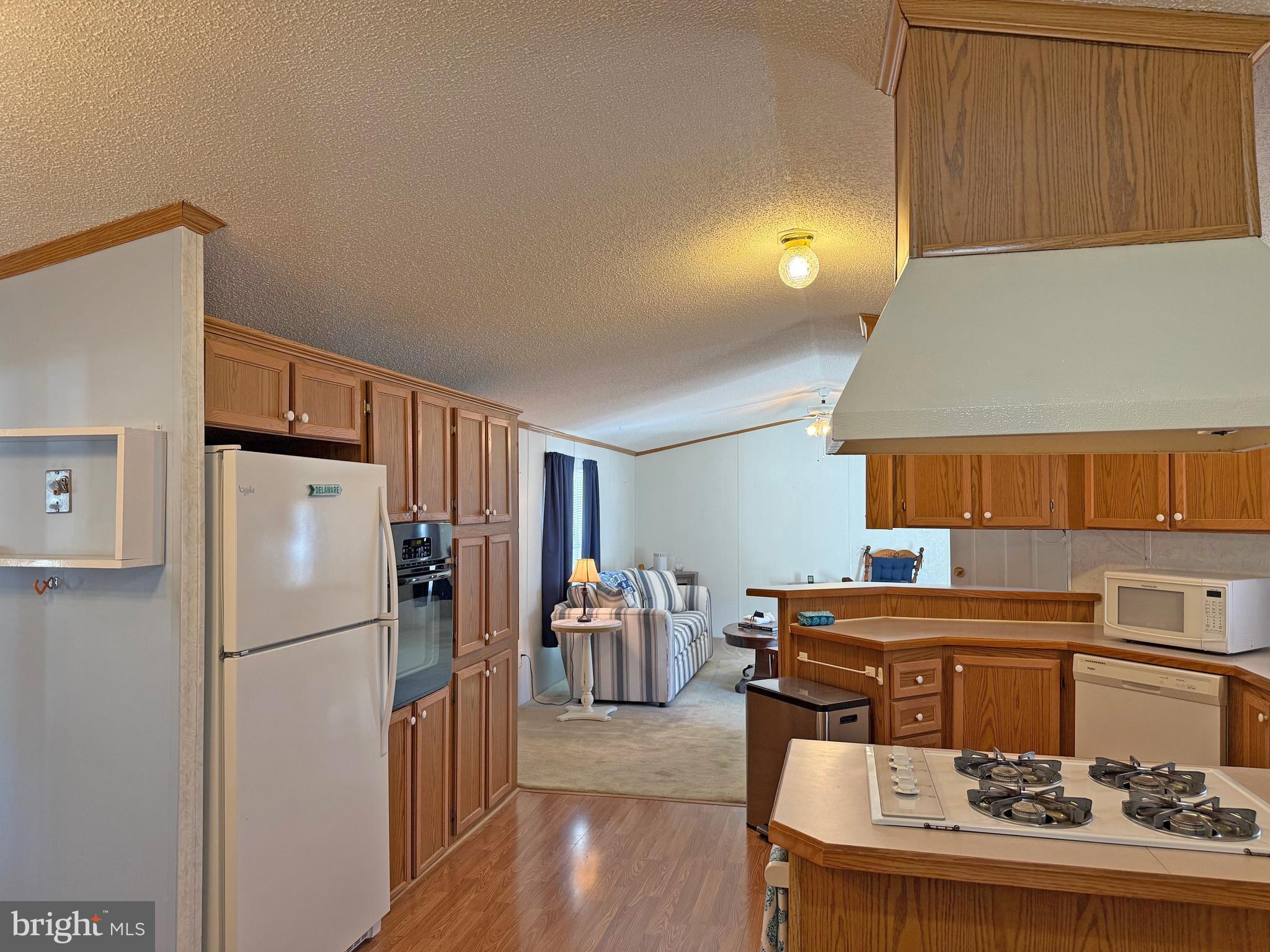 MARINERS COVE - Residential