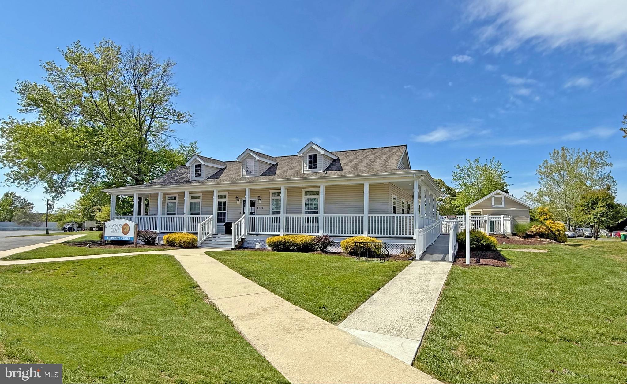 MARINERS COVE - Residential