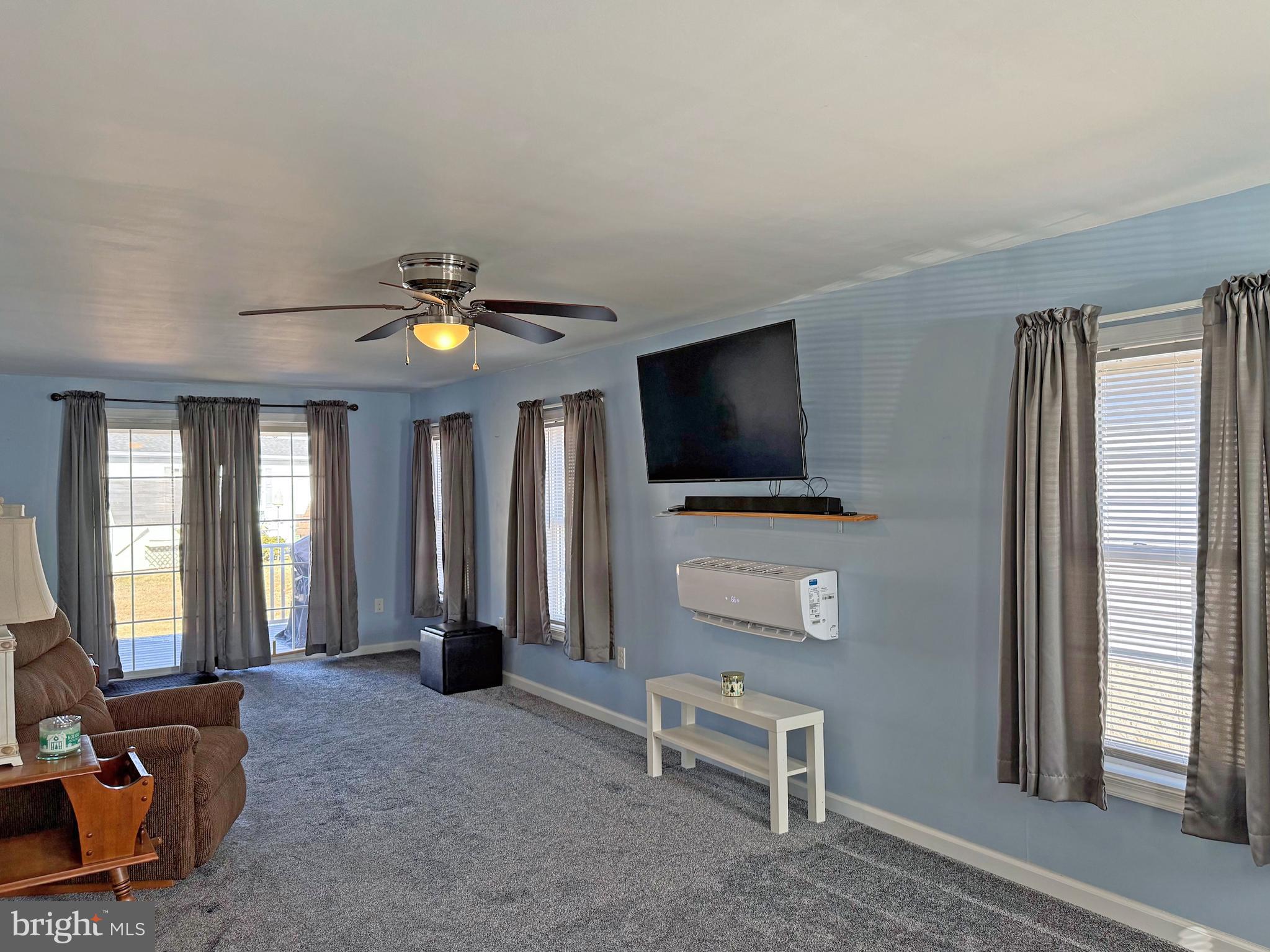 MARINERS COVE - Residential