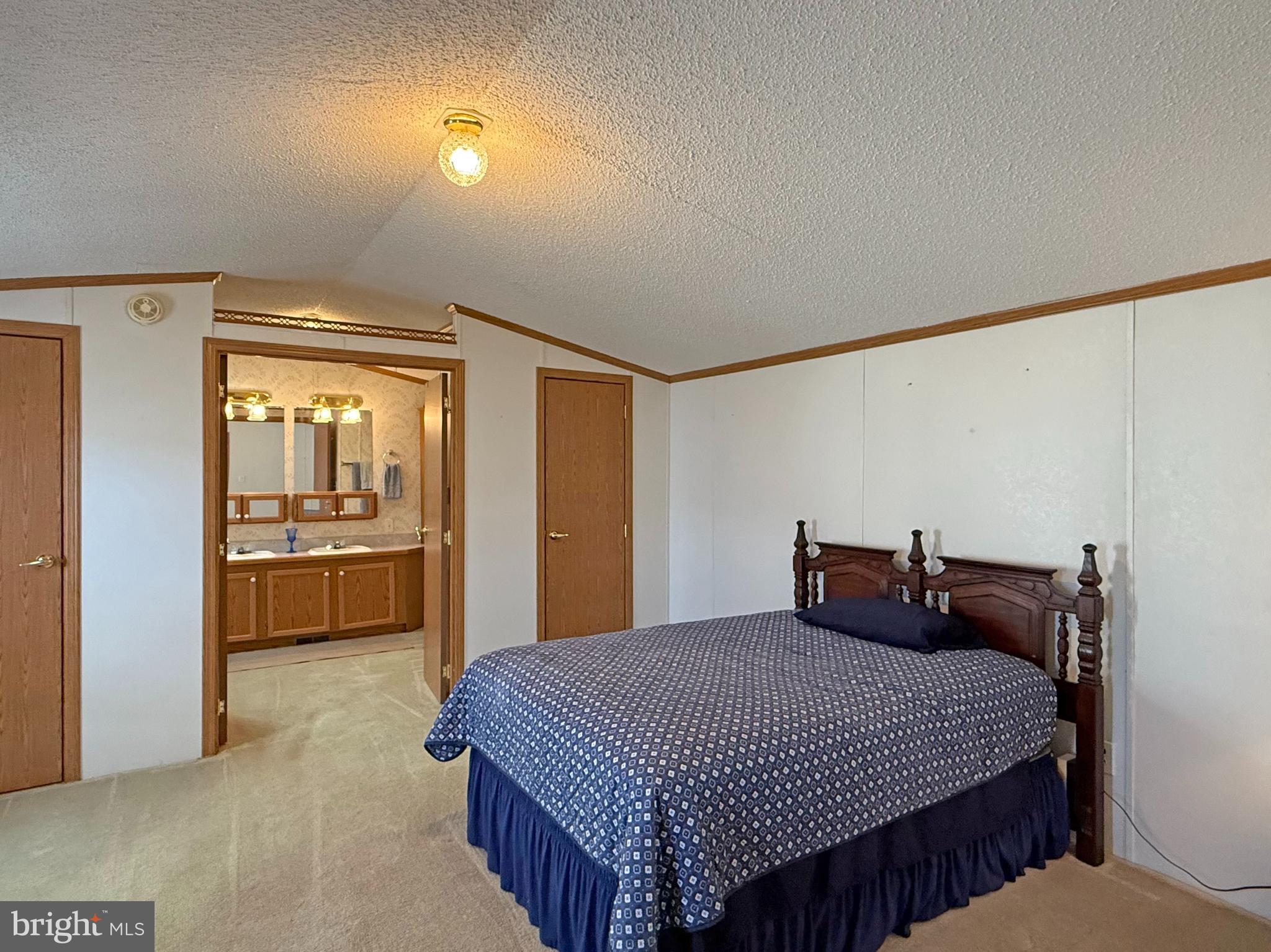 MARINERS COVE - Residential