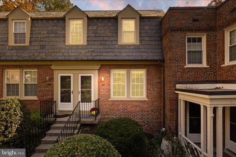 1401 S BARTON STREET 231 ARLINGTON VA 22204