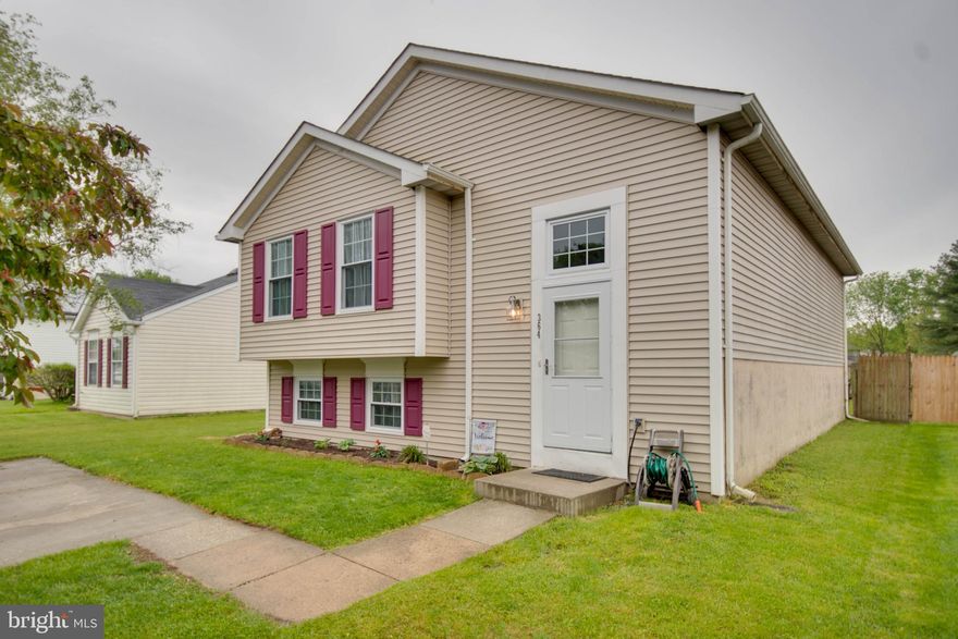 Beautiful updated split foyer, 4bdrm and two full bath home in Hillsdale Subdivision  Brand new all white kitchen with beautiful granite counter tops and hardwood flooring.  Stainless steel appliances and washer and dryer convey! Freshly painted interior with new light gray laminate flooring and all new light fixtures. Full bath on upper level totally renovated and very stylish! Lower level features a family room, game and /or playroom and an additional bedroom and full bath. This home has been very well maintained. Recent updates are: All new kitchen remodel in 2021, Hot water heater 4 years old, HVAC inside and out, 8 years old, Roof is 10 Years old, Lifetime warranty on the windows that is transferable to the new owners, and R 42 insulation. You won't want to miss out on this beautiful home. No HOA. Level flat yard fenced in with play set.  Make your appointment today  TEMP OFF, MULTIPLE OFFERS. SELLERS WISH TIME  TO REVIEW TO BE COMPLETELY FAIR , TO ALL INTERESTED PARTIES. THANK YOU.
