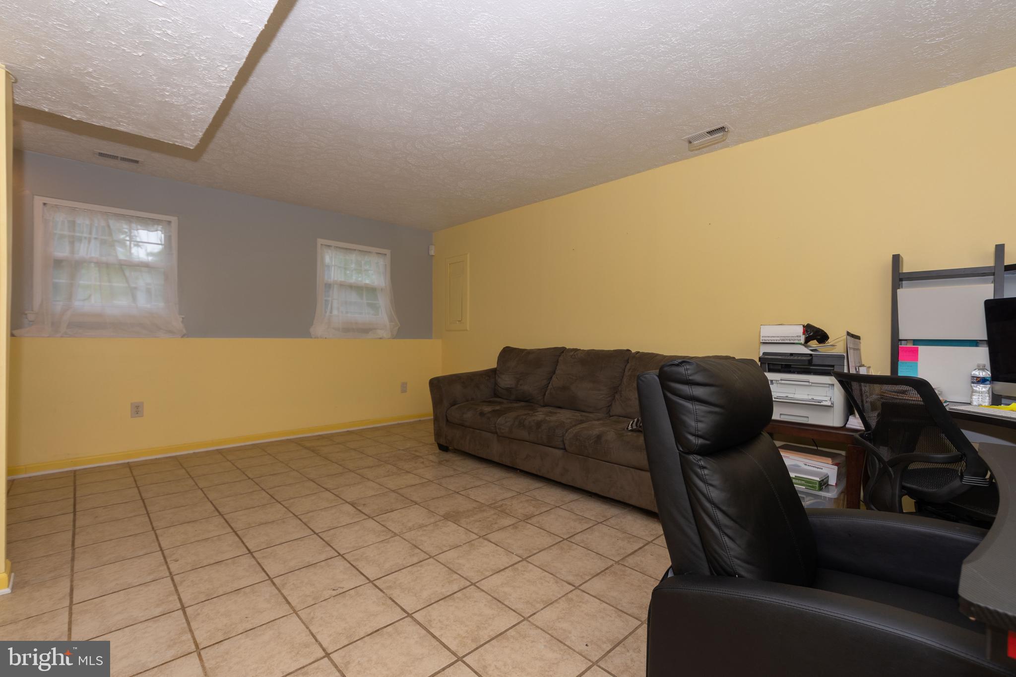 HILLSDALE - Residential