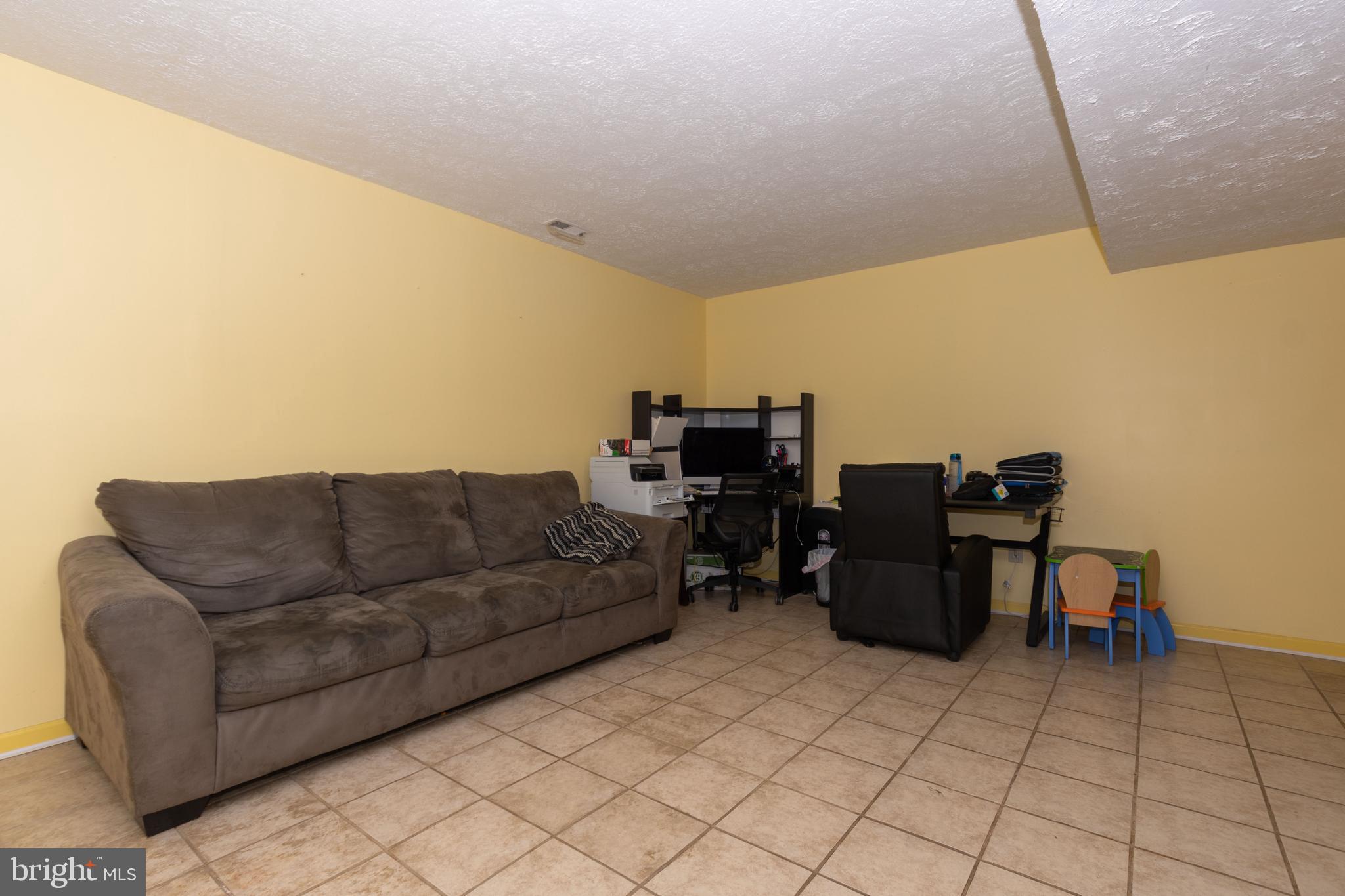 HILLSDALE - Residential