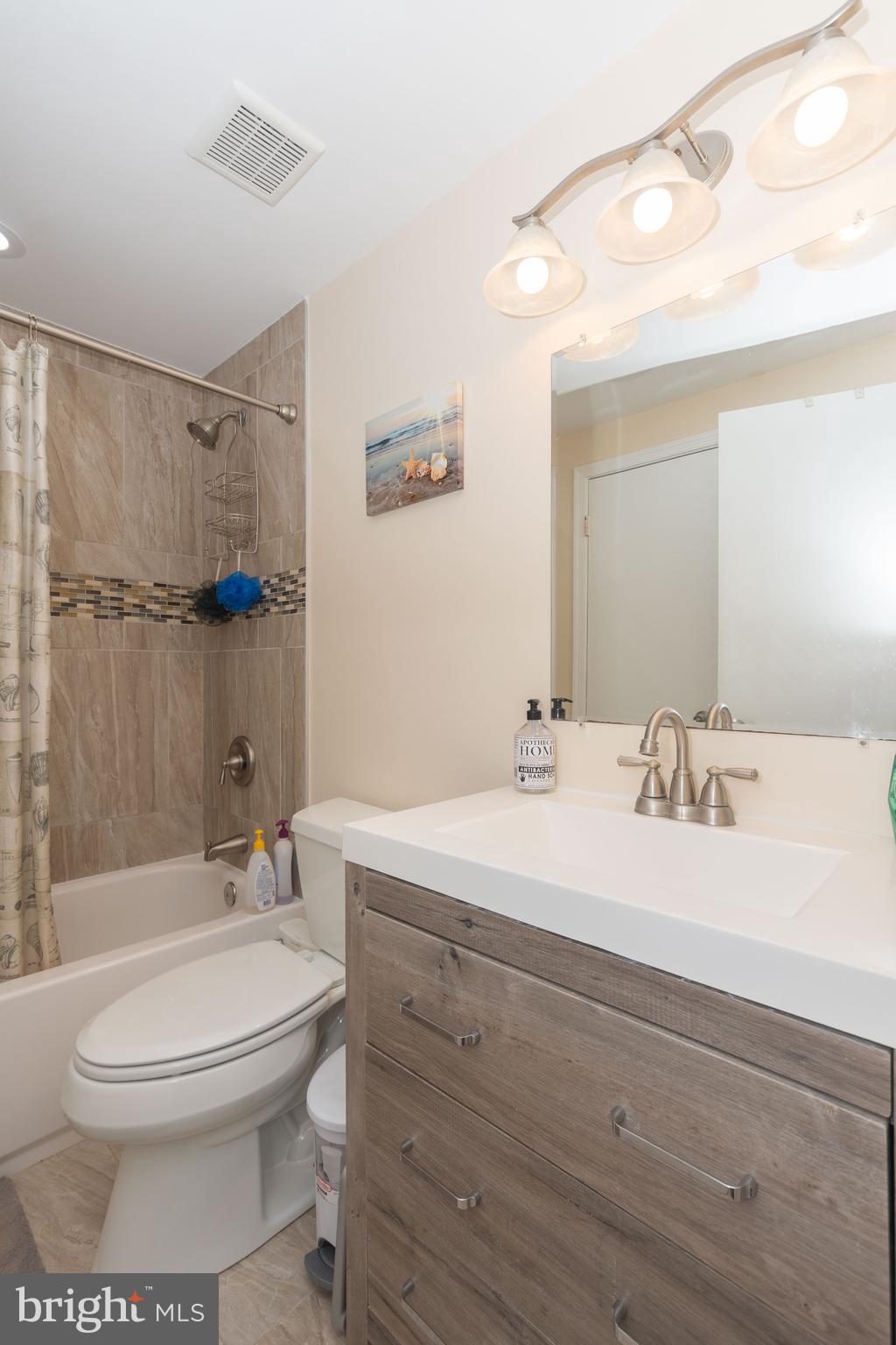 HILLSDALE - Residential