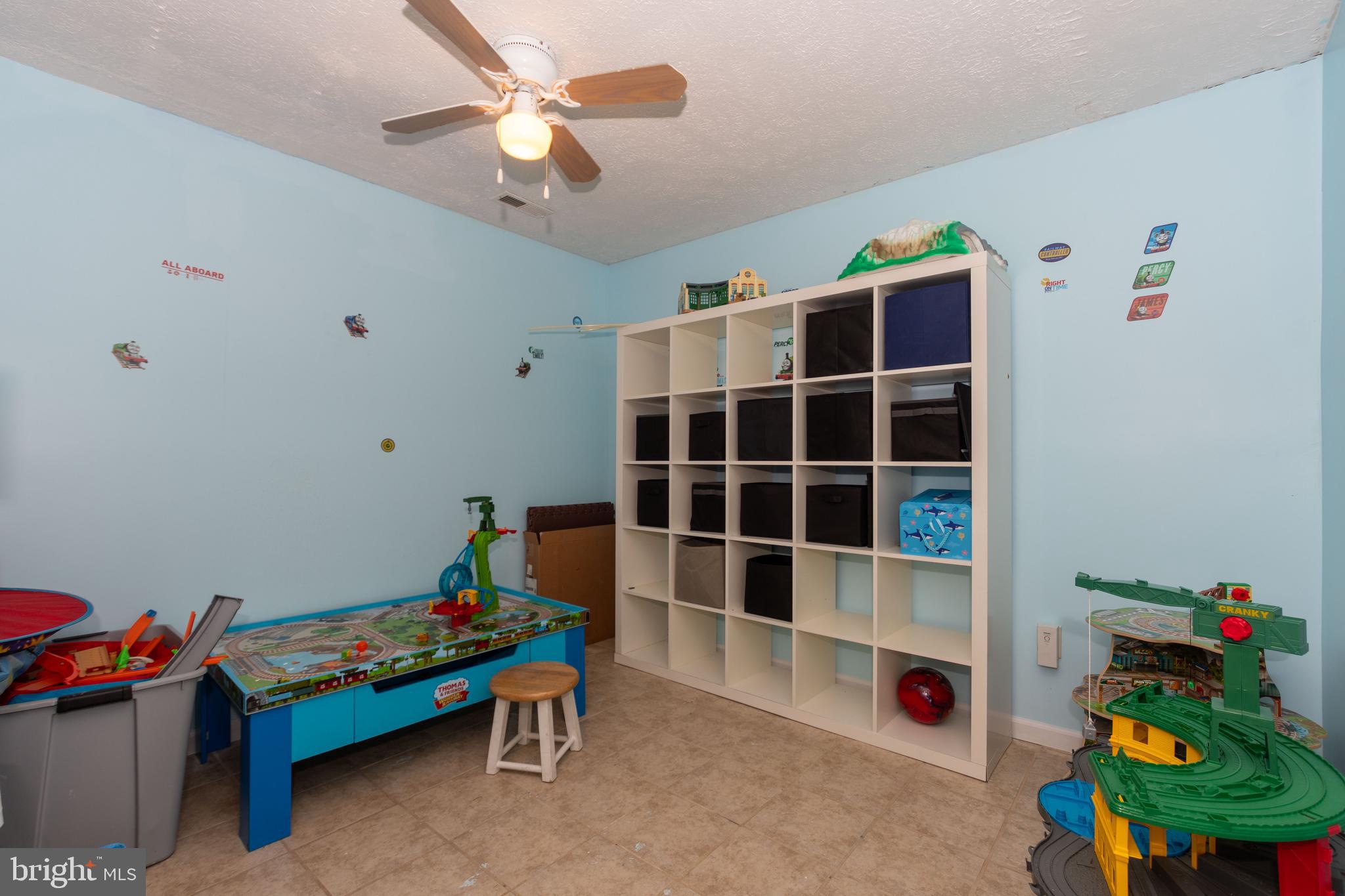 HILLSDALE - Residential