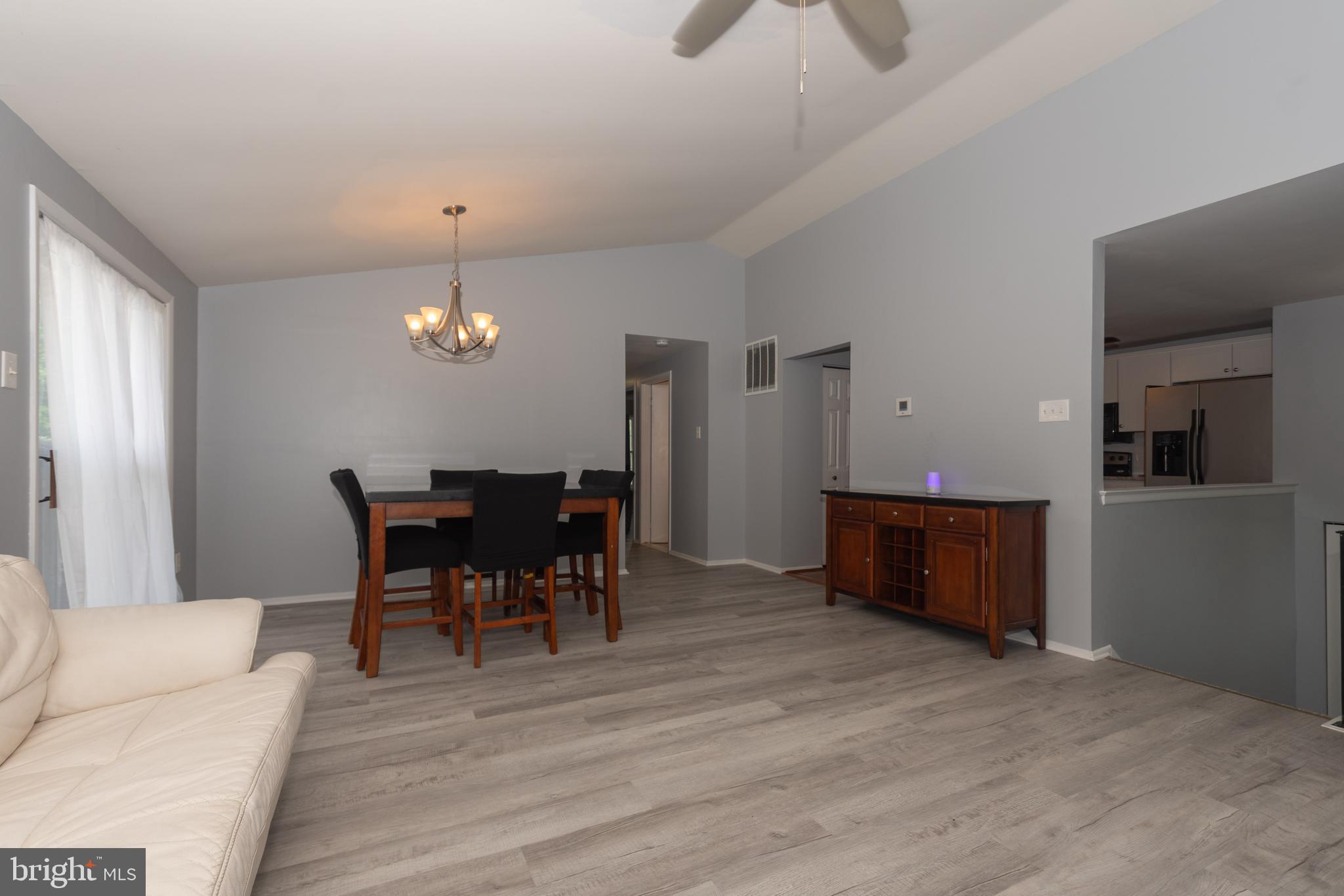 HILLSDALE - Residential