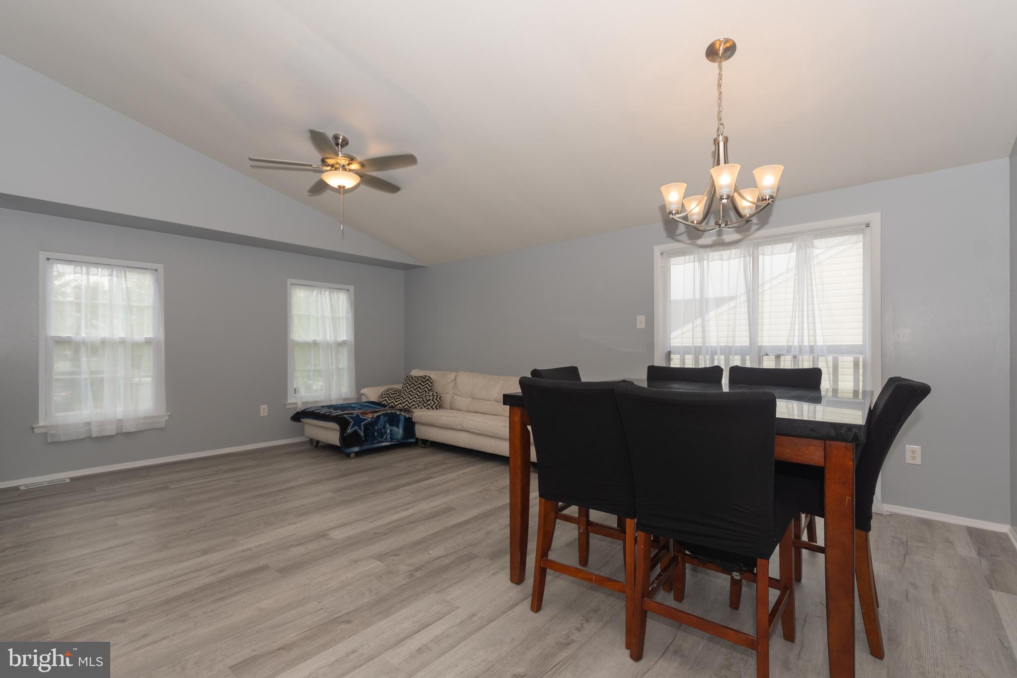 HILLSDALE - Residential