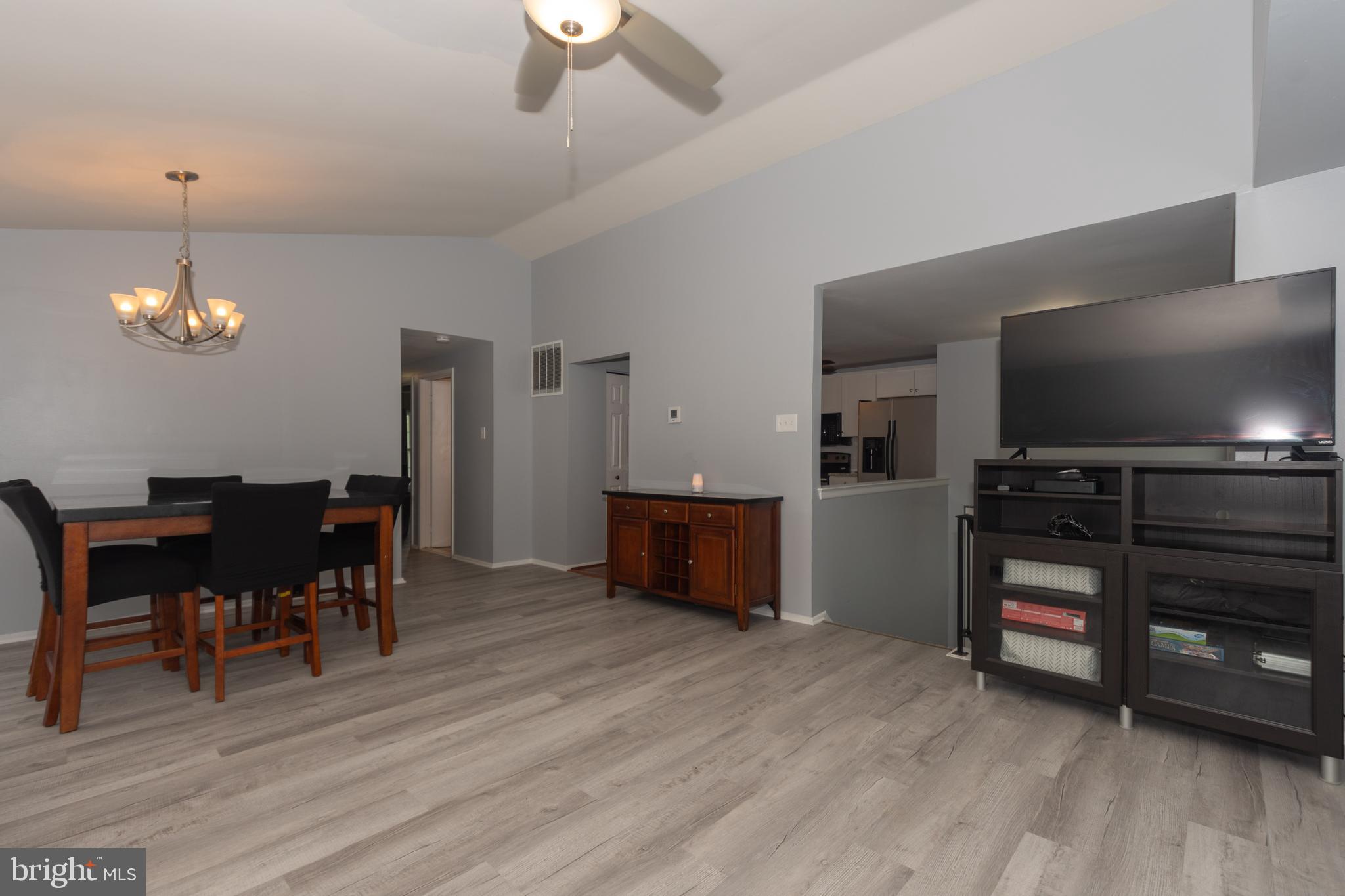 HILLSDALE - Residential