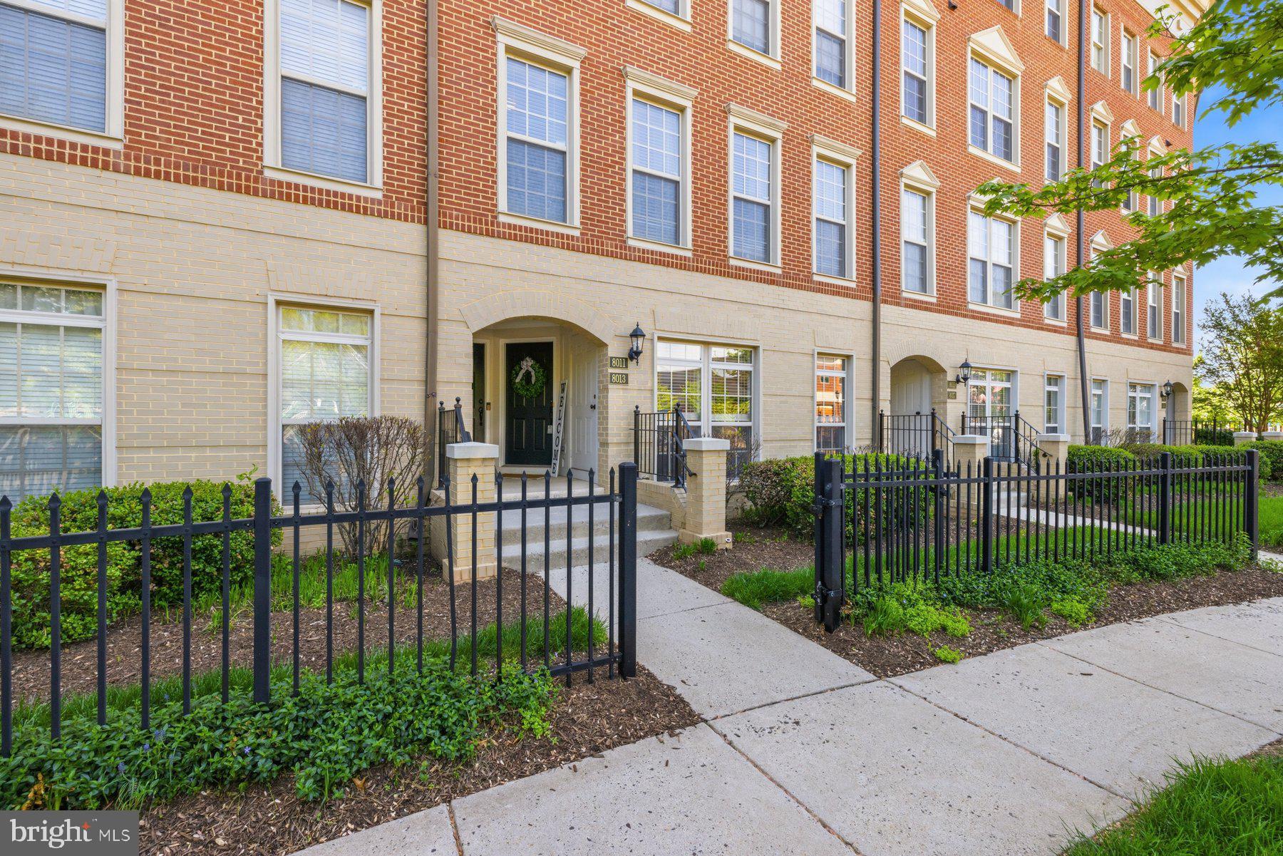 MADISON CRESCENT CONDOMINIUM - Residential