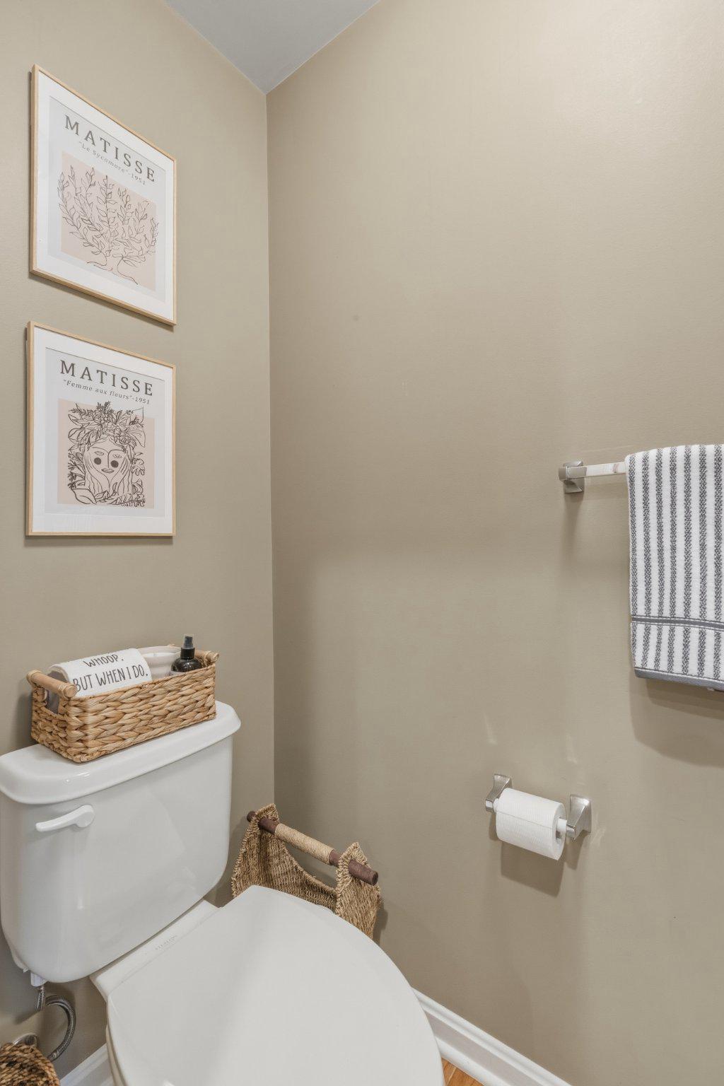 MADISON CRESCENT CONDOMINIUM - Residential