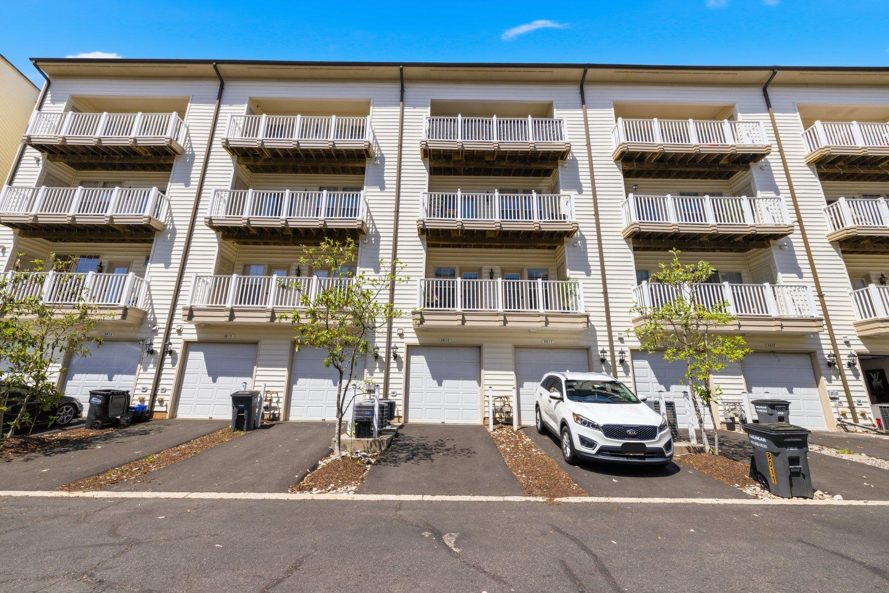 MADISON CRESCENT CONDOMINIUM - Residential