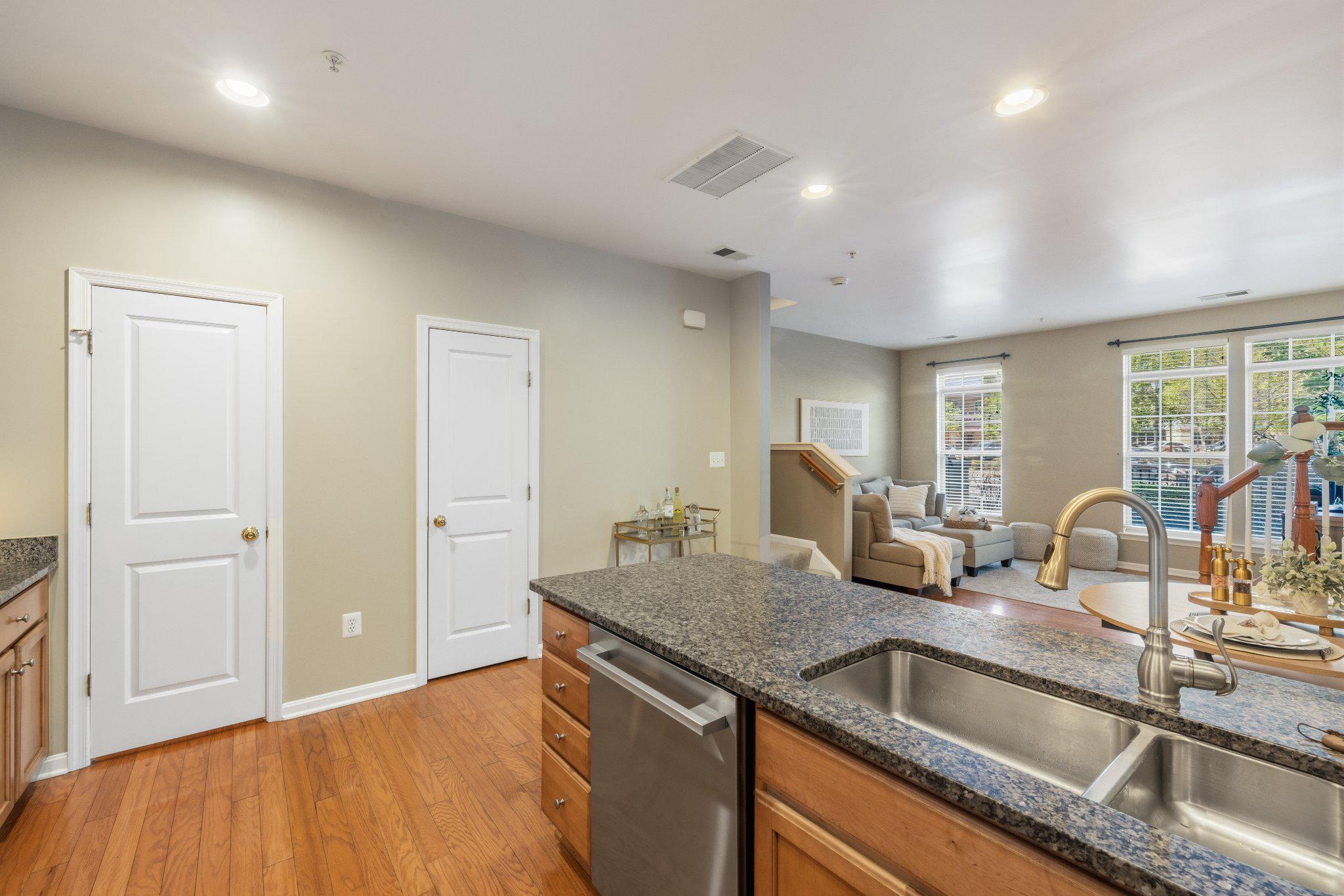 MADISON CRESCENT CONDOMINIUM - Residential