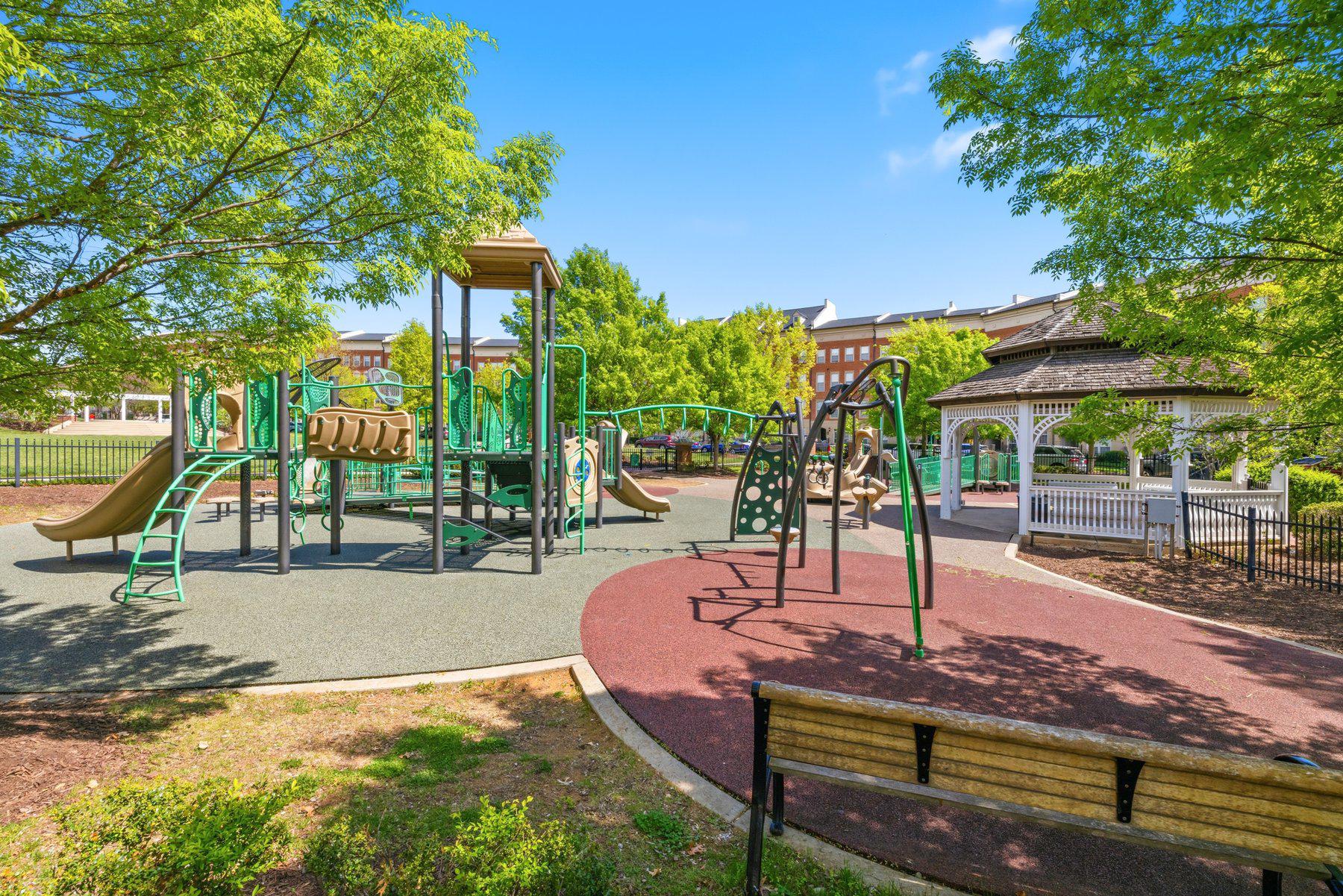 MADISON CRESCENT CONDOMINIUM - Residential