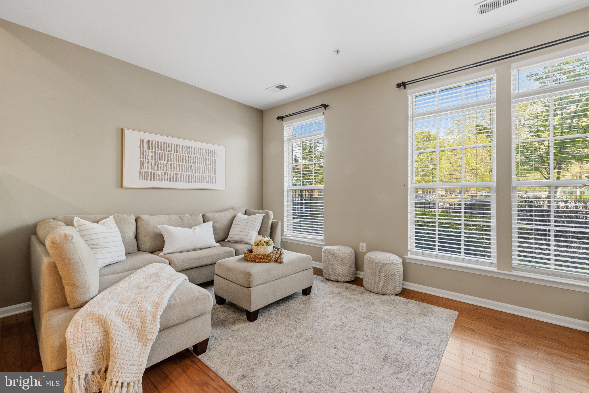 8013 CRESCENT PARK DRIVE