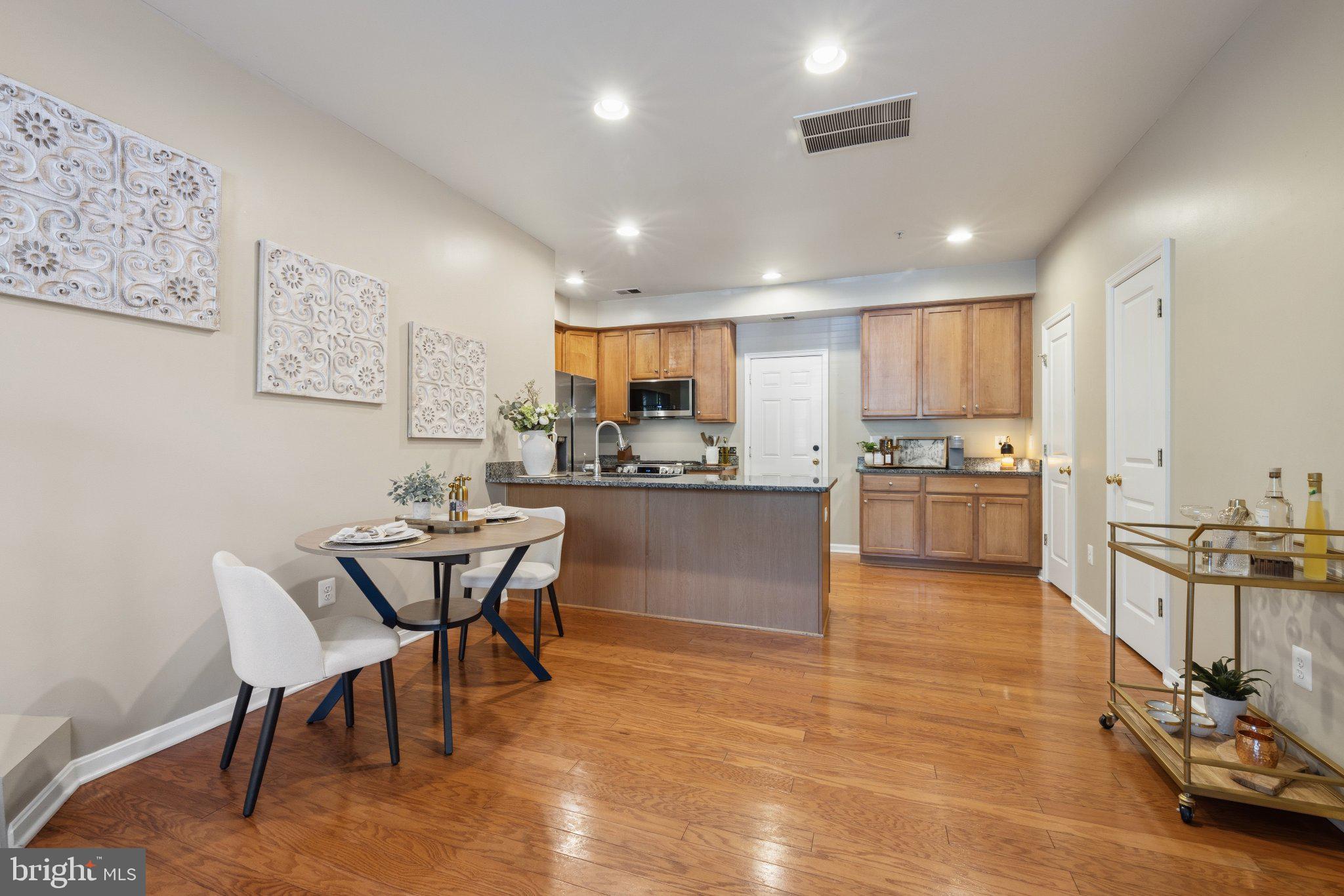 MADISON CRESCENT CONDOMINIUM - Residential