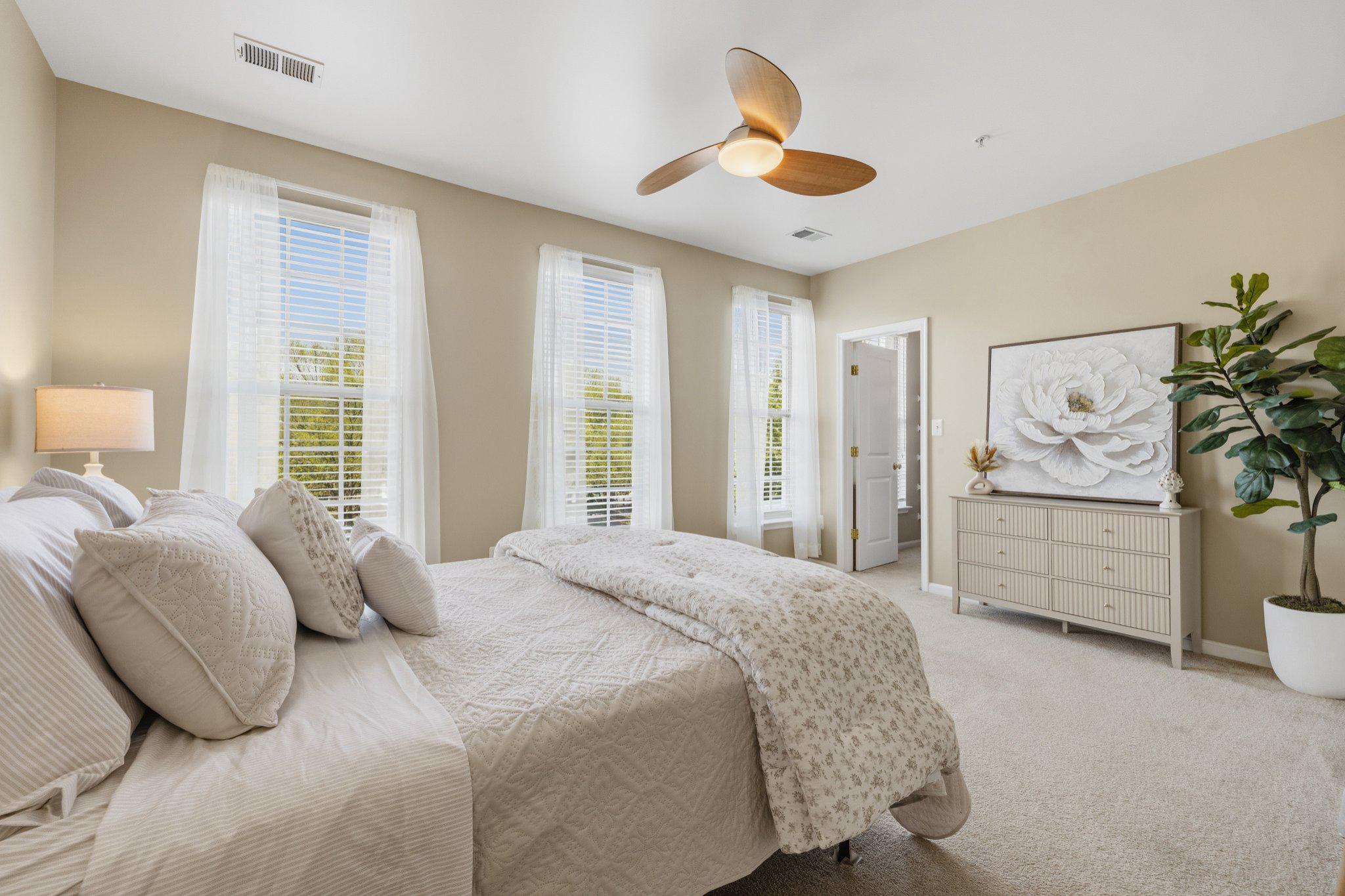 MADISON CRESCENT CONDOMINIUM - Residential